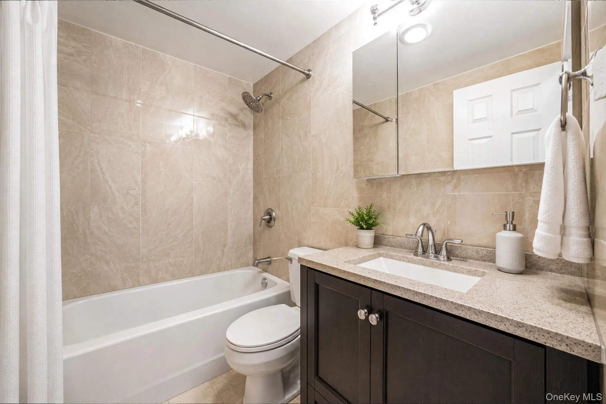 150 W 51st St, New York, NY, 1 Bedroom Bedrooms, 2 Rooms Rooms,1 BathroomBathrooms,Residential Lease,For Rent,51st St,0,997675 150 W 51st St, New York, NY, 1 Bedroom Bedrooms, 2 Rooms Rooms,1 BathroomBathrooms,Residential Lease,For Rent,51st St,0,997675