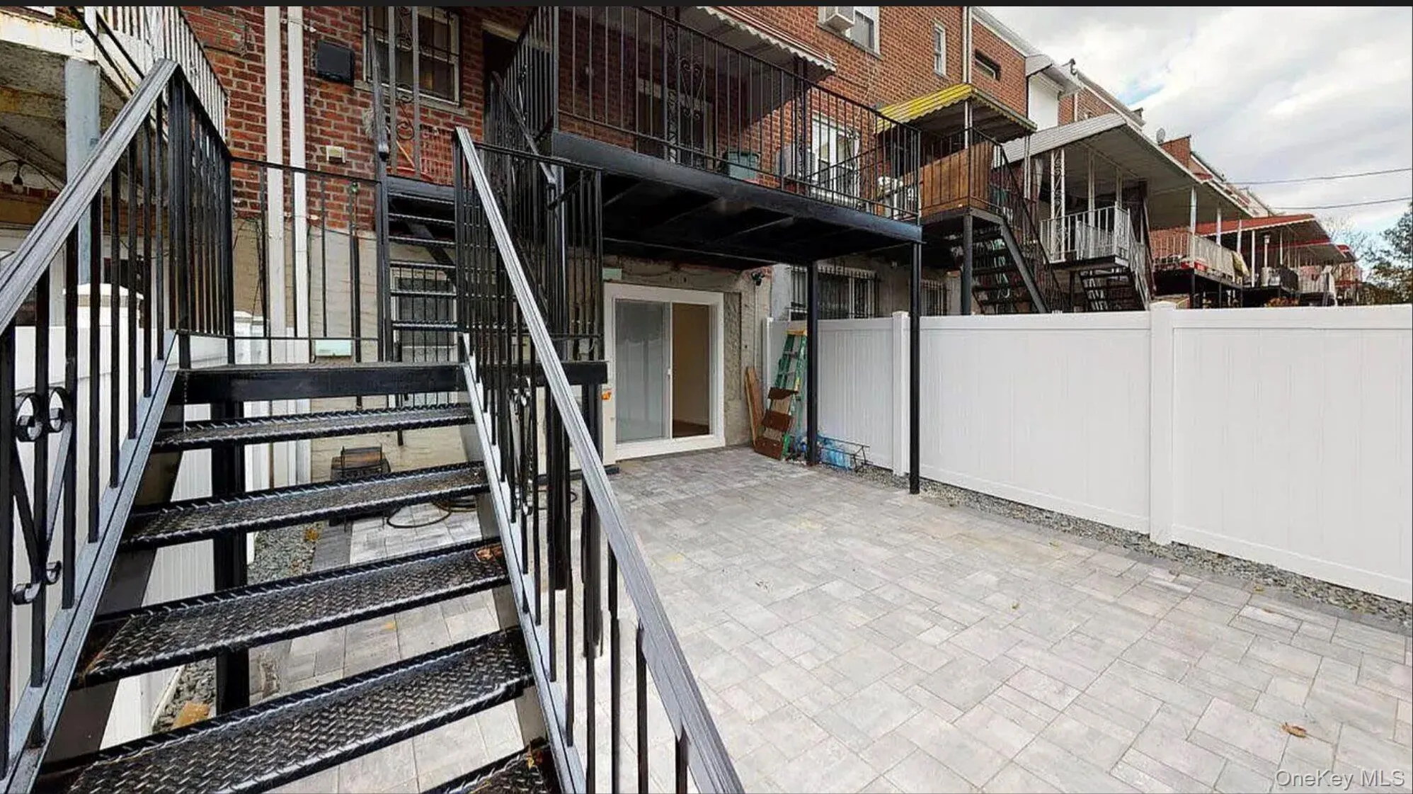 1053 222nd Street, New York, NY, 1 Bedroom Bedrooms, 3 Rooms Rooms,1 BathroomBathrooms,Residential Lease,For Rent,222nd,0,997678 1053 222nd Street, New York, NY, 1 Bedroom Bedrooms, 3 Rooms Rooms,1 BathroomBathrooms,Residential Lease,For Rent,222nd,0,997678