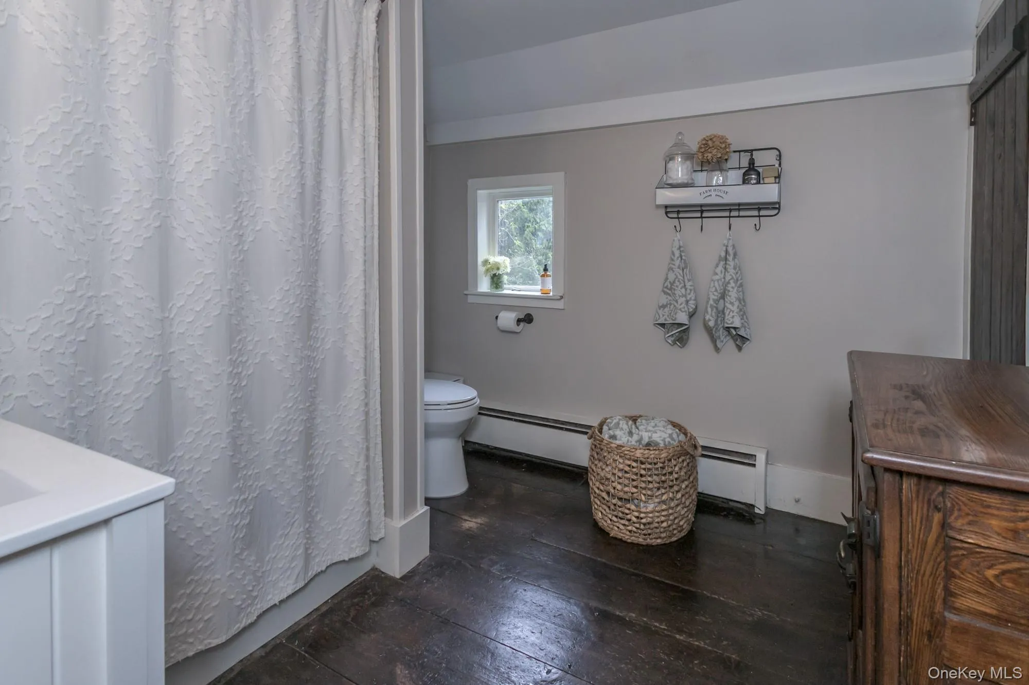 51 Mountainside Road, Warwick (town), NY, 3 Bedrooms Bedrooms, 8 Rooms Rooms,1 BathroomBathrooms,Residential,For Rent,Mountainside,0,KEY997679 51 Mountainside Road, Warwick (town), NY, 3 Bedrooms Bedrooms, 8 Rooms Rooms,1 BathroomBathrooms,Residential,For Rent,Mountainside,0,KEY997679