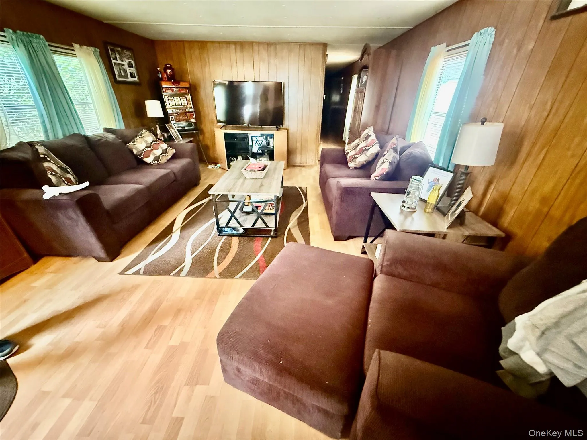 822 Lark Lane, Deerpark, NY, 3 Bedrooms Bedrooms, 7 Rooms Rooms,1 BathroomBathrooms,Residential Sale,For Rent,Lark,0,997685 822 Lark Lane, Deerpark, NY, 3 Bedrooms Bedrooms, 7 Rooms Rooms,1 BathroomBathrooms,Residential Sale,For Rent,Lark,0,997685