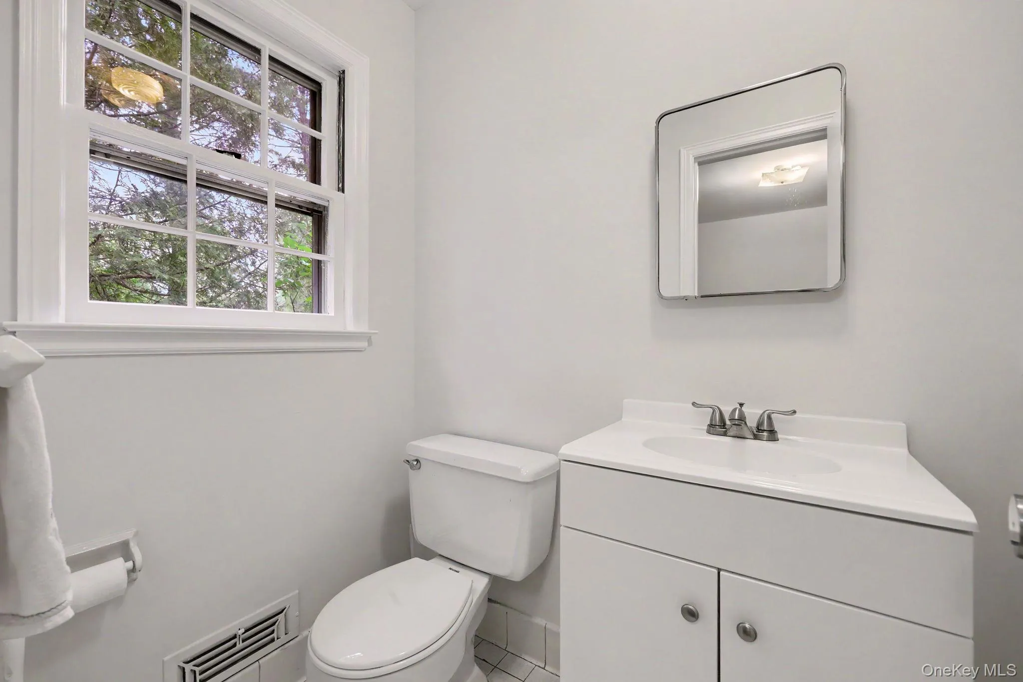 6 Hidden Green Lane, Mamaroneck, NY, 4 Bedrooms Bedrooms, 9 Rooms Rooms,3 BathroomsBathrooms,Residential Lease,For Rent,Hidden Green,0,997699 6 Hidden Green Lane, Mamaroneck, NY, 4 Bedrooms Bedrooms, 9 Rooms Rooms,3 BathroomsBathrooms,Residential Lease,For Rent,Hidden Green,0,997699