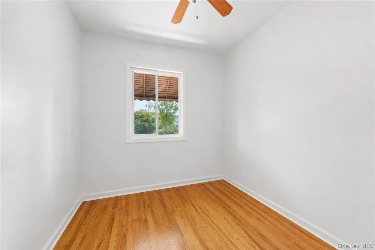 4165 Baychester Avenue, New York, NY, 3 Bedrooms Bedrooms, 8 Rooms Rooms,2 BathroomsBathrooms,Residential,For Rent,Baychester,0,997700 4165 Baychester Avenue, New York, NY, 3 Bedrooms Bedrooms, 8 Rooms Rooms,2 BathroomsBathrooms,Residential,For Rent,Baychester,0,997700