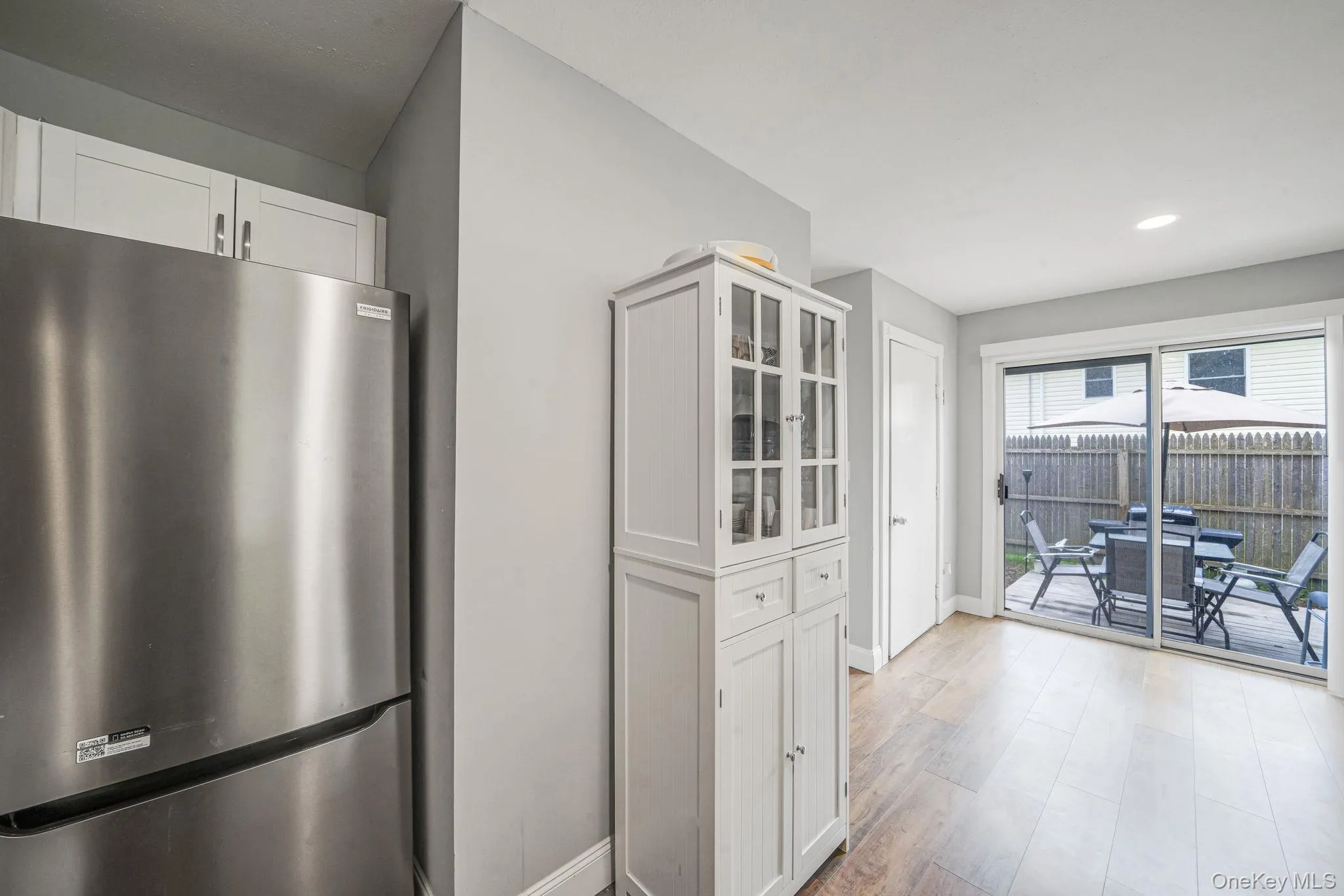 332 Commack Road, Brookhaven, NY, 3 Bedrooms Bedrooms, 5 Rooms Rooms,1 BathroomBathrooms,Residential,For Rent,Commack,0,997701 332 Commack Road, Brookhaven, NY, 3 Bedrooms Bedrooms, 5 Rooms Rooms,1 BathroomBathrooms,Residential,For Rent,Commack,0,997701
