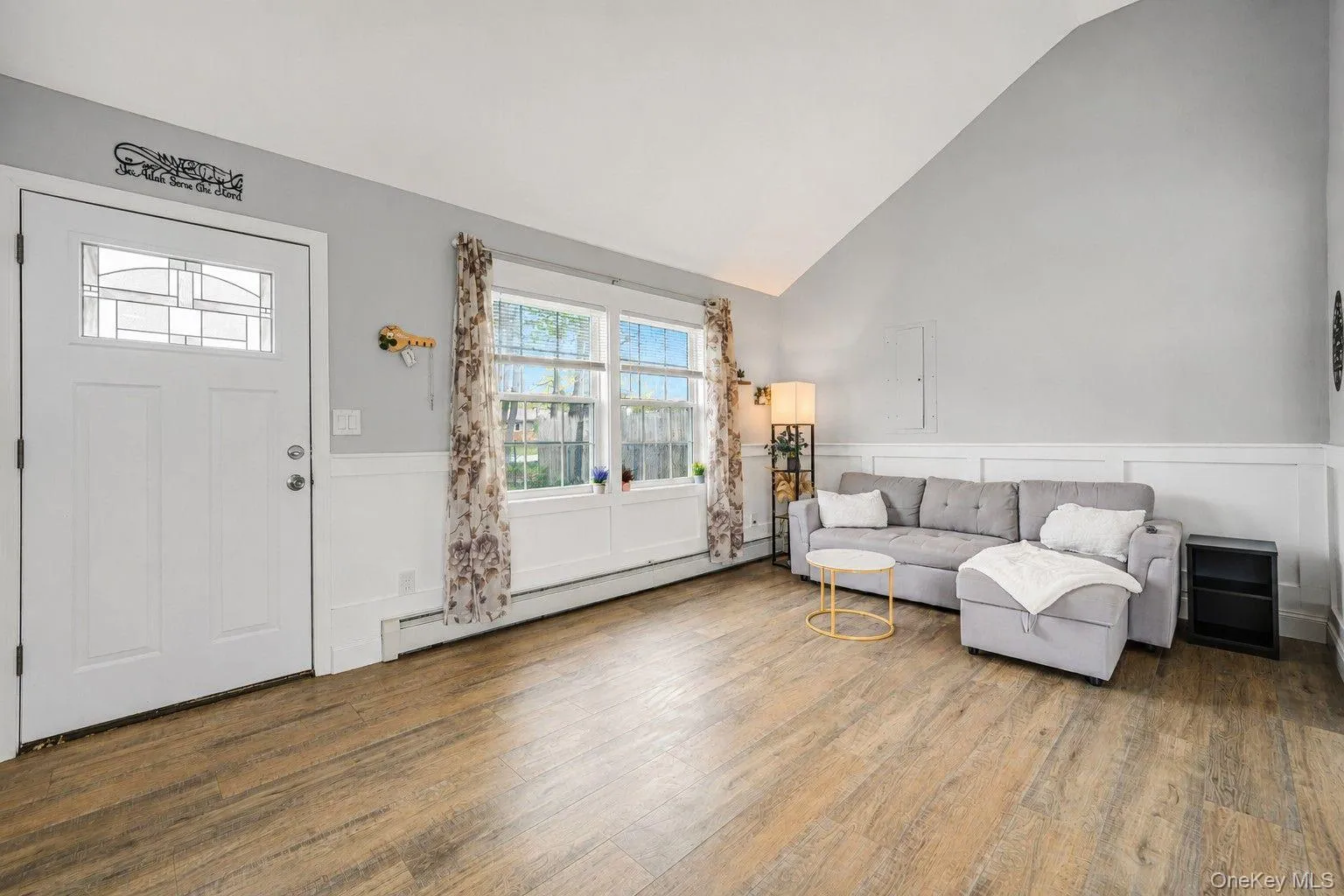 332 Commack Road, Brookhaven, NY, 3 Bedrooms Bedrooms, 5 Rooms Rooms,1 BathroomBathrooms,Residential,For Rent,Commack,0,997701 332 Commack Road, Brookhaven, NY, 3 Bedrooms Bedrooms, 5 Rooms Rooms,1 BathroomBathrooms,Residential,For Rent,Commack,0,997701