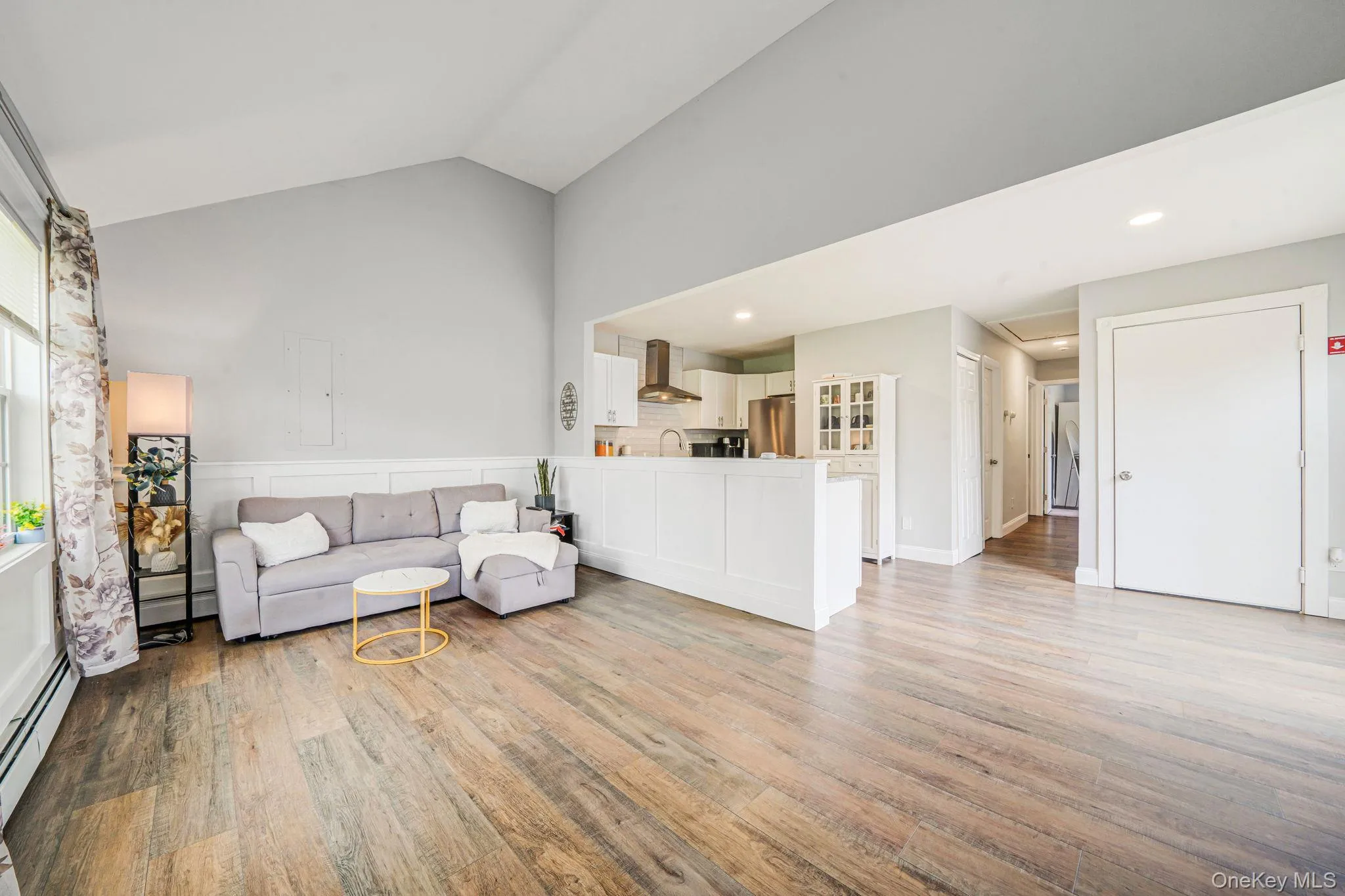 332 Commack Road, Brookhaven, NY, 3 Bedrooms Bedrooms, 5 Rooms Rooms,1 BathroomBathrooms,Residential,For Rent,Commack,0,997701 332 Commack Road, Brookhaven, NY, 3 Bedrooms Bedrooms, 5 Rooms Rooms,1 BathroomBathrooms,Residential,For Rent,Commack,0,997701