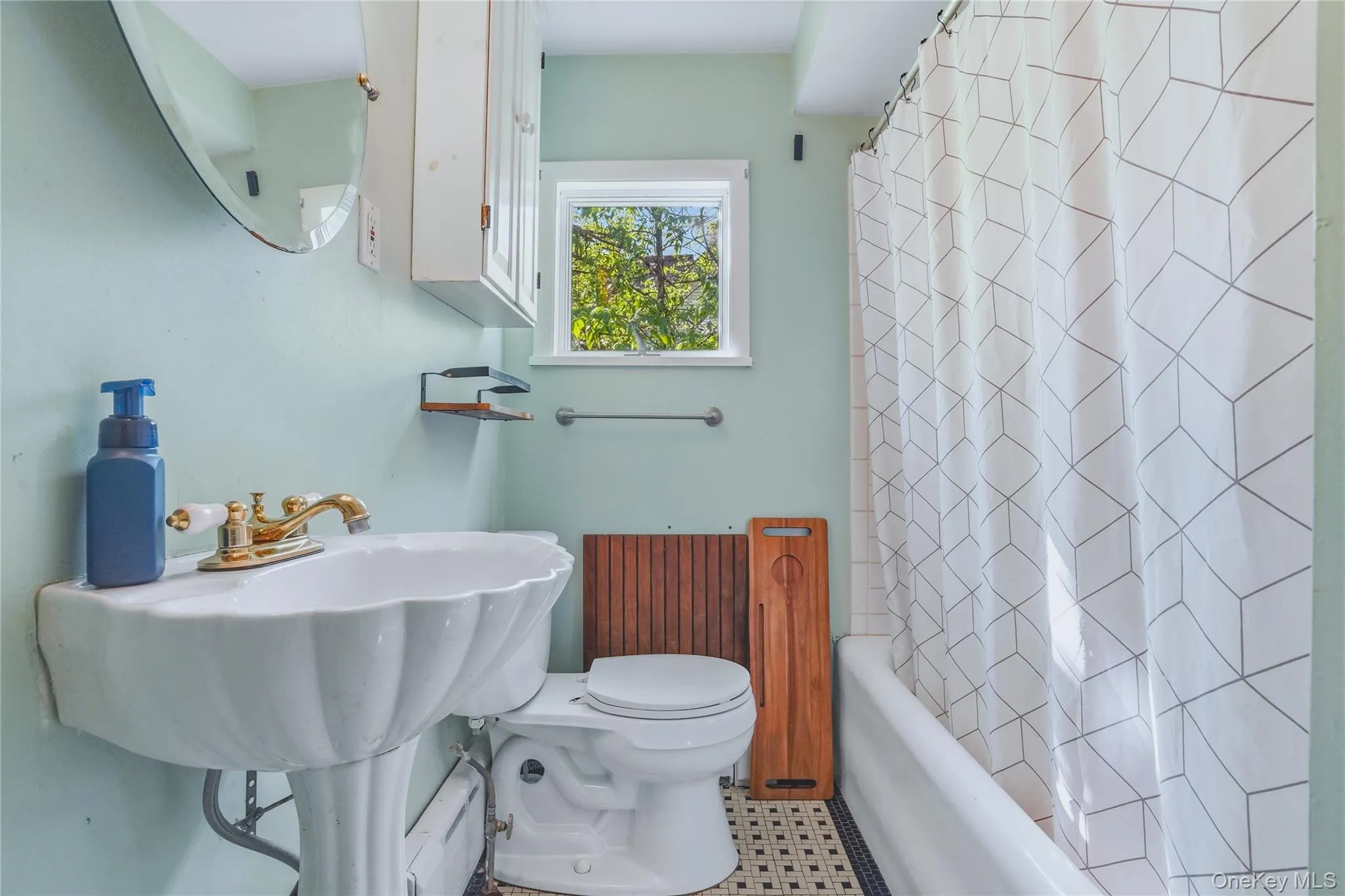 36 Forbus Street, Poughkeepsie, NY, 3 Bedrooms Bedrooms, 10 Rooms Rooms,1 BathroomBathrooms,Residential,For Rent,Forbus,0,997702 36 Forbus Street, Poughkeepsie, NY, 3 Bedrooms Bedrooms, 10 Rooms Rooms,1 BathroomBathrooms,Residential,For Rent,Forbus,0,997702