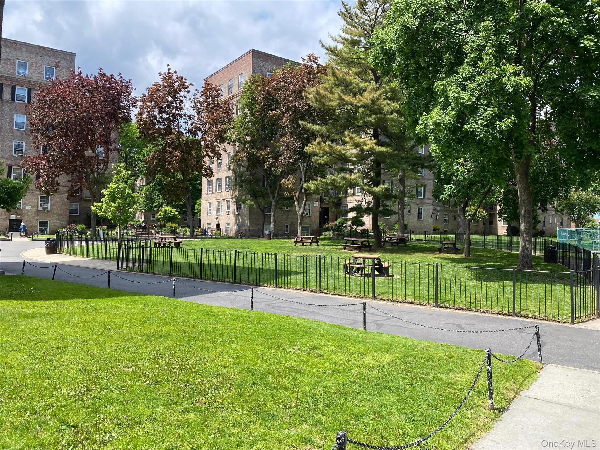 55-23 31st Avenue, New York, NY, 1 Bedroom Bedrooms, 3 Rooms Rooms,1 BathroomBathrooms,Residential Sale,For Rent,31st,0,997704 55-23 31st Avenue, New York, NY, 1 Bedroom Bedrooms, 3 Rooms Rooms,1 BathroomBathrooms,Residential Sale,For Rent,31st,0,997704