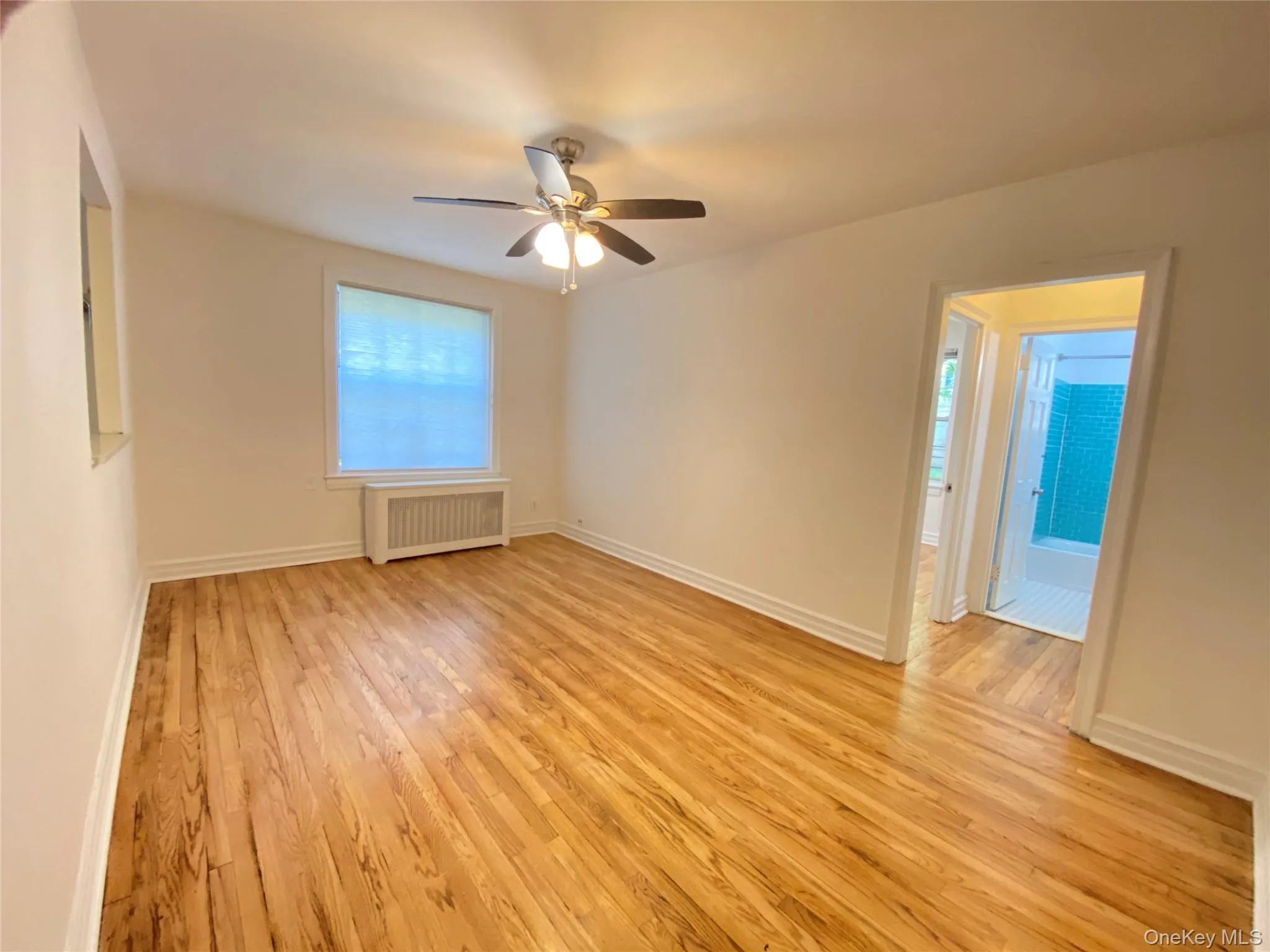 55-23 31st Avenue, New York, NY, 1 Bedroom Bedrooms, 3 Rooms Rooms,1 BathroomBathrooms,Residential Sale,For Rent,31st,0,997704 55-23 31st Avenue, New York, NY, 1 Bedroom Bedrooms, 3 Rooms Rooms,1 BathroomBathrooms,Residential Sale,For Rent,31st,0,997704
