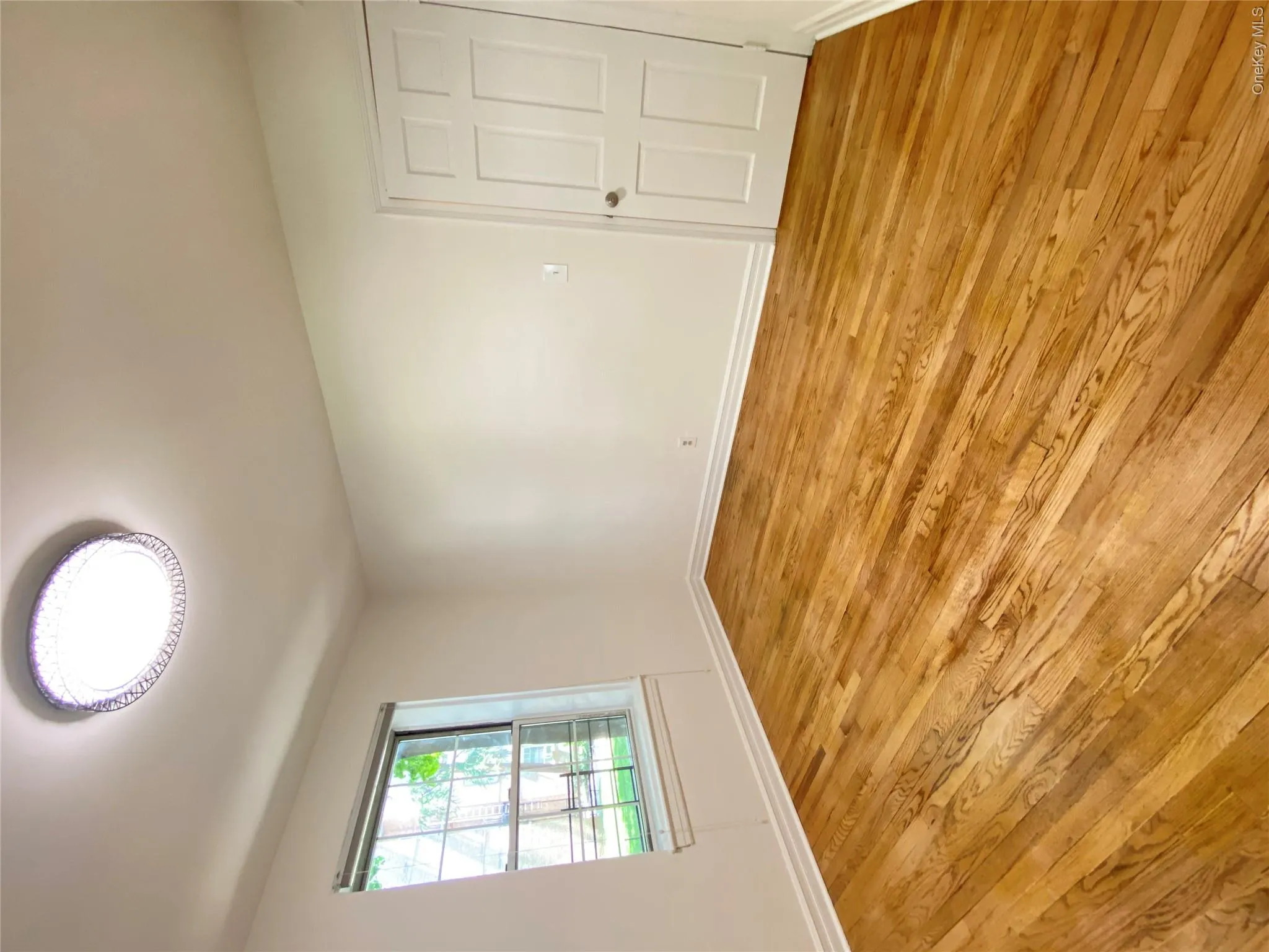 55-23 31st Avenue, New York, NY, 1 Bedroom Bedrooms, 3 Rooms Rooms,1 BathroomBathrooms,Residential Sale,For Rent,31st,0,997704 55-23 31st Avenue, New York, NY, 1 Bedroom Bedrooms, 3 Rooms Rooms,1 BathroomBathrooms,Residential Sale,For Rent,31st,0,997704