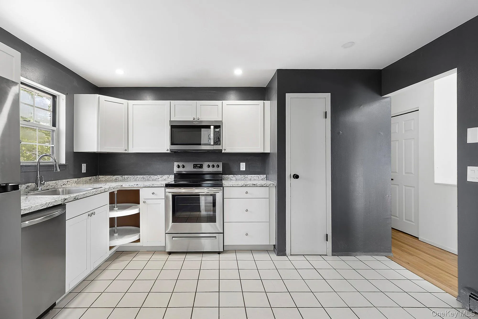 65 16th Street, Riverhead, NY, 5 Bedrooms Bedrooms, 10 Rooms Rooms,2 BathroomsBathrooms,Residential Lease,For Rent,16th,0,997707 65 16th Street, Riverhead, NY, 5 Bedrooms Bedrooms, 10 Rooms Rooms,2 BathroomsBathrooms,Residential Lease,For Rent,16th,0,997707