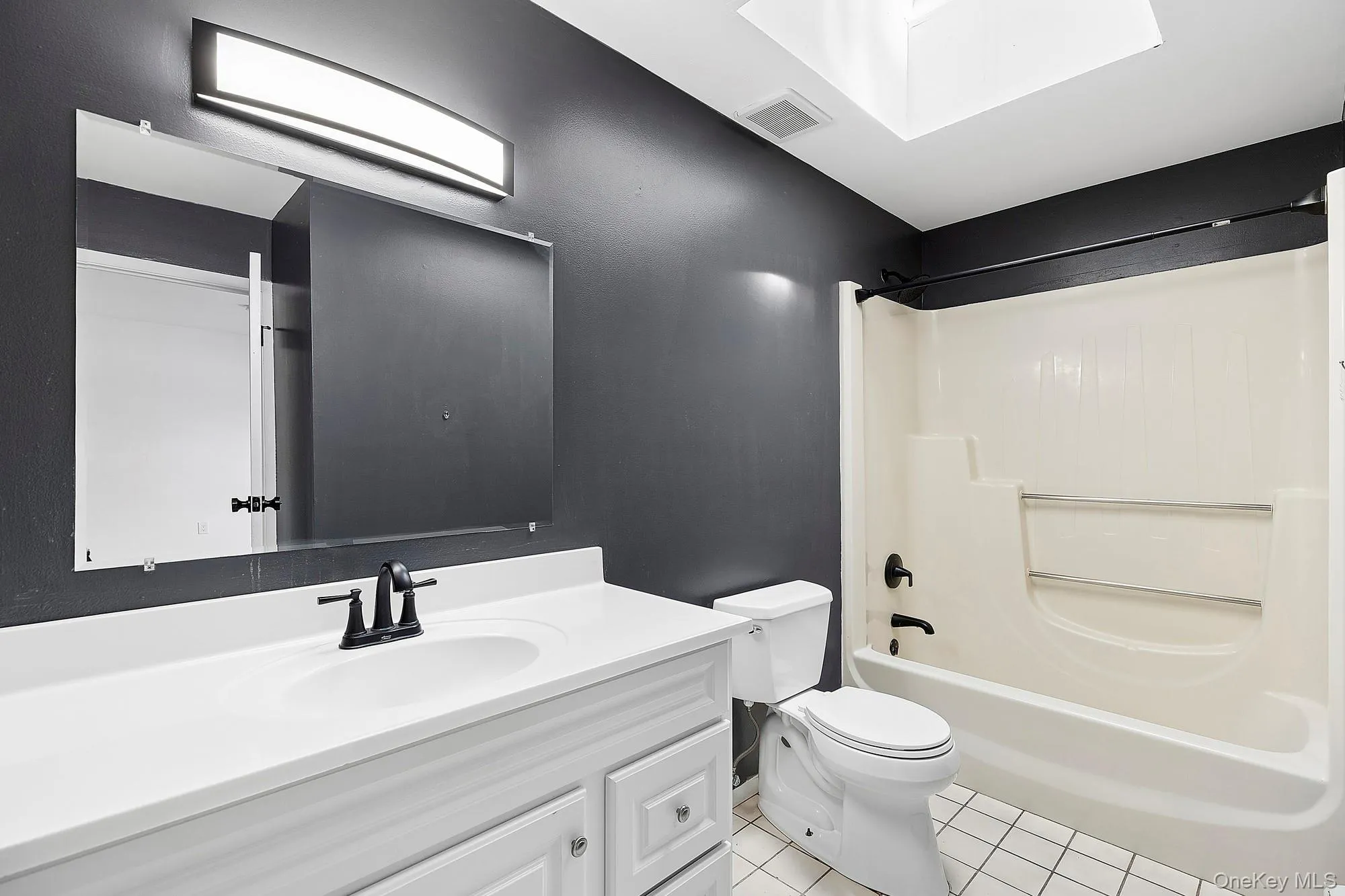 65 16th Street, Riverhead, NY, 5 Bedrooms Bedrooms, 10 Rooms Rooms,2 BathroomsBathrooms,Residential Lease,For Rent,16th,0,997707 65 16th Street, Riverhead, NY, 5 Bedrooms Bedrooms, 10 Rooms Rooms,2 BathroomsBathrooms,Residential Lease,For Rent,16th,0,997707