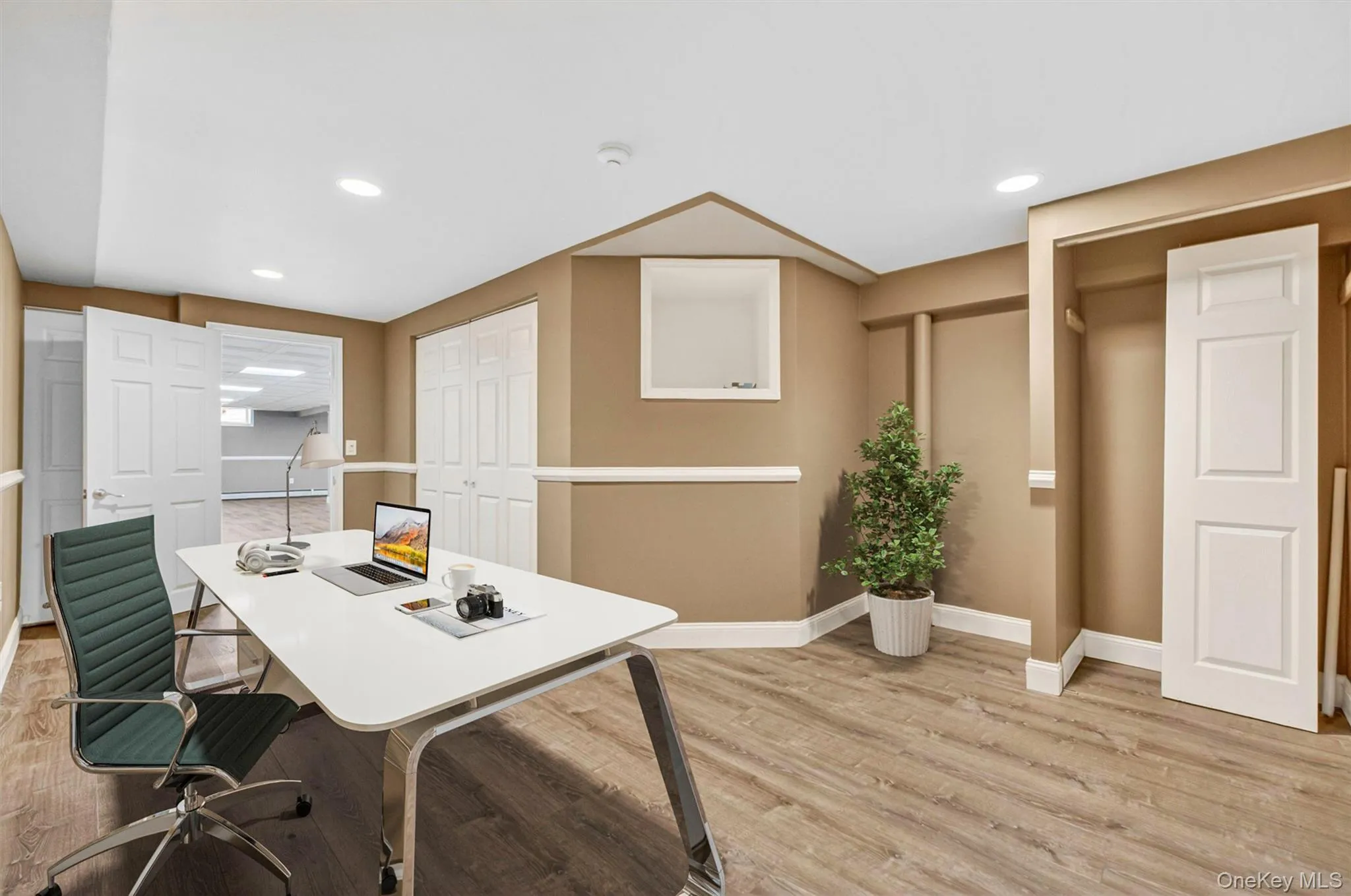 Virtually Staged Home Office in Lower Level 2nd Bonus Room Virtually Staged Home Office in Lower Level 2nd Bonus Room