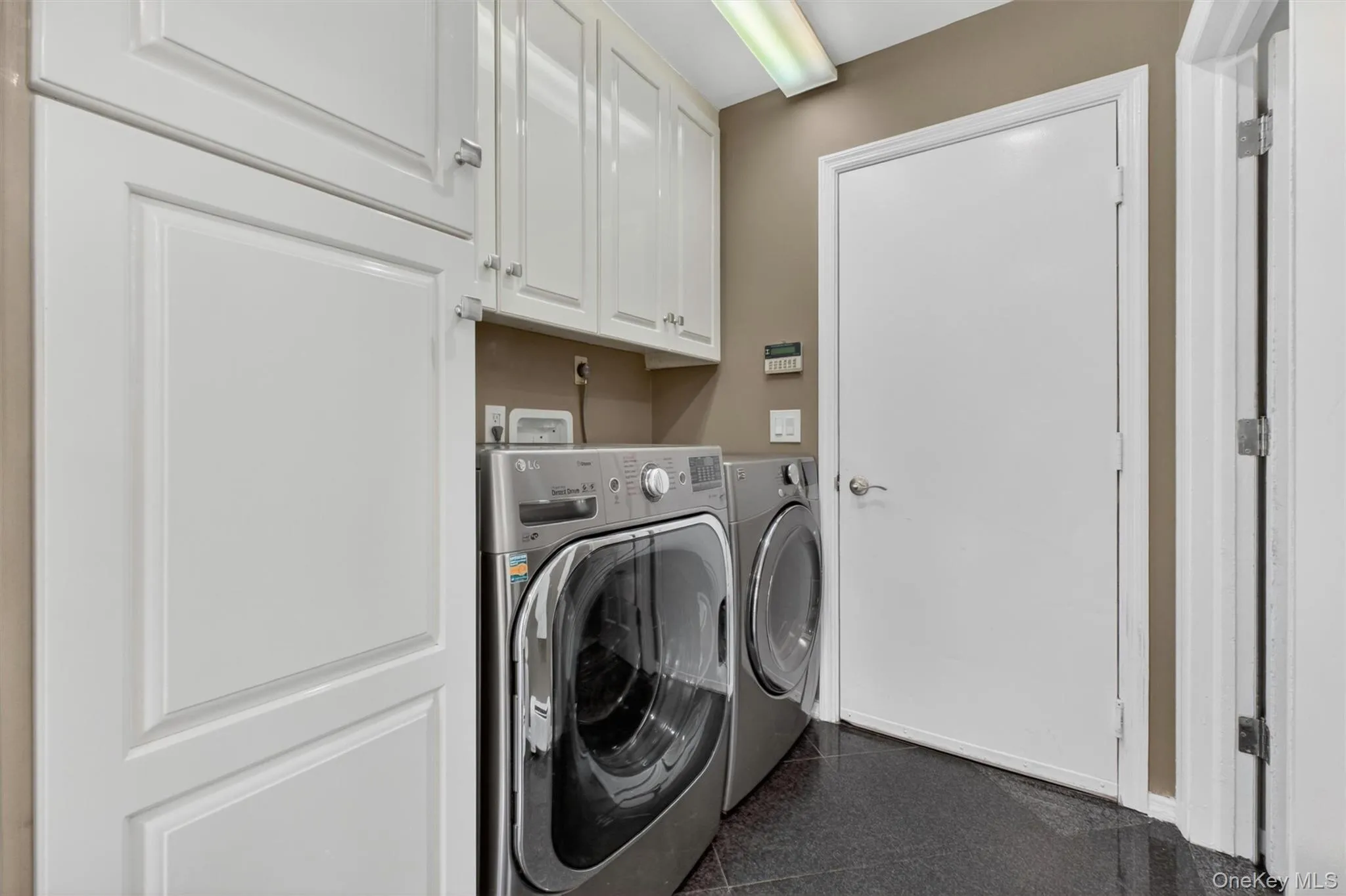 18 Millbank Road, Poughkeepsie, NY, 3 Bedrooms Bedrooms, 10 Rooms Rooms,3 BathroomsBathrooms,Residential,For Rent,Millbank,0,997723 18 Millbank Road, Poughkeepsie, NY, 3 Bedrooms Bedrooms, 10 Rooms Rooms,3 BathroomsBathrooms,Residential,For Rent,Millbank,0,997723