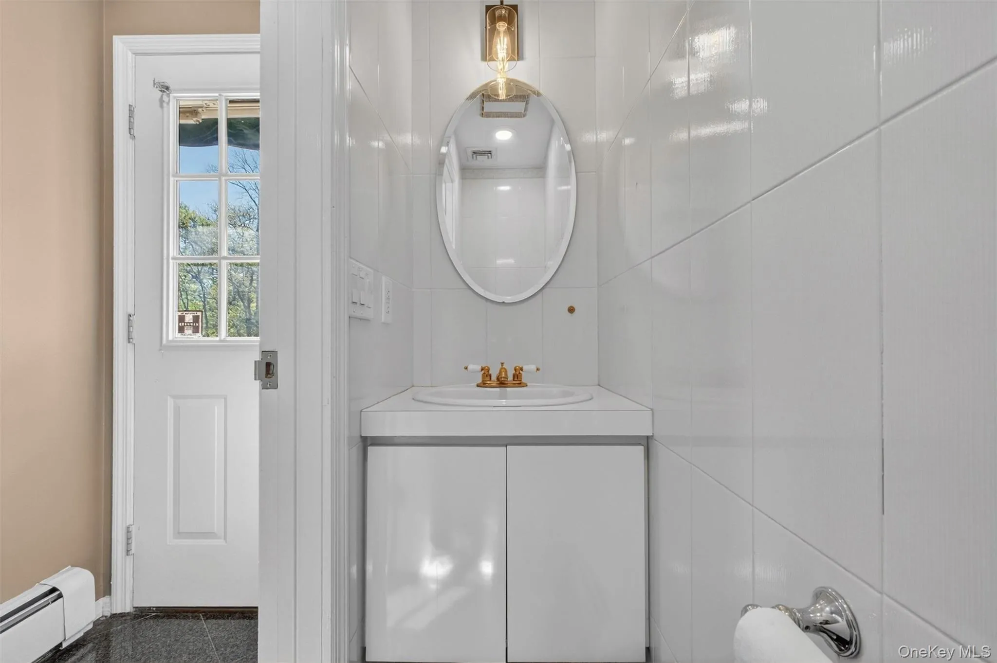 Half Bathroom Half Bathroom