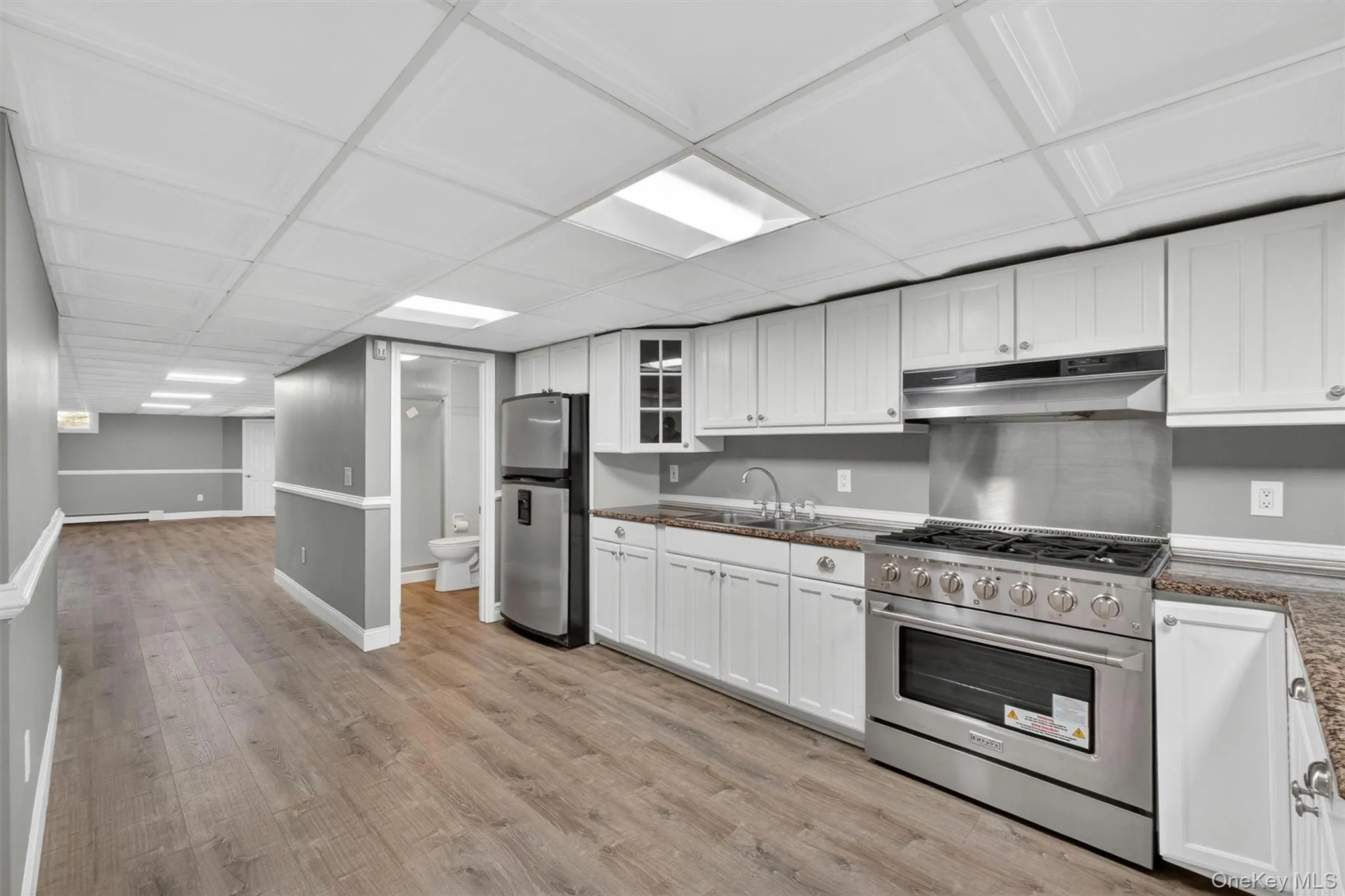 2nd Kitchen in lower level 2nd Kitchen in lower level