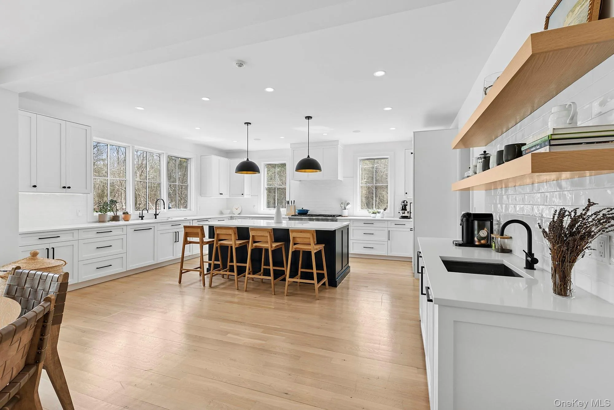 8 Sweetgrass Road, Southampton, NY, 5 Bedrooms Bedrooms, 14 Rooms Rooms,4 BathroomsBathrooms,Residential Lease,For Rent,Sweetgrass,0,997725 8 Sweetgrass Road, Southampton, NY, 5 Bedrooms Bedrooms, 14 Rooms Rooms,4 BathroomsBathrooms,Residential Lease,For Rent,Sweetgrass,0,997725