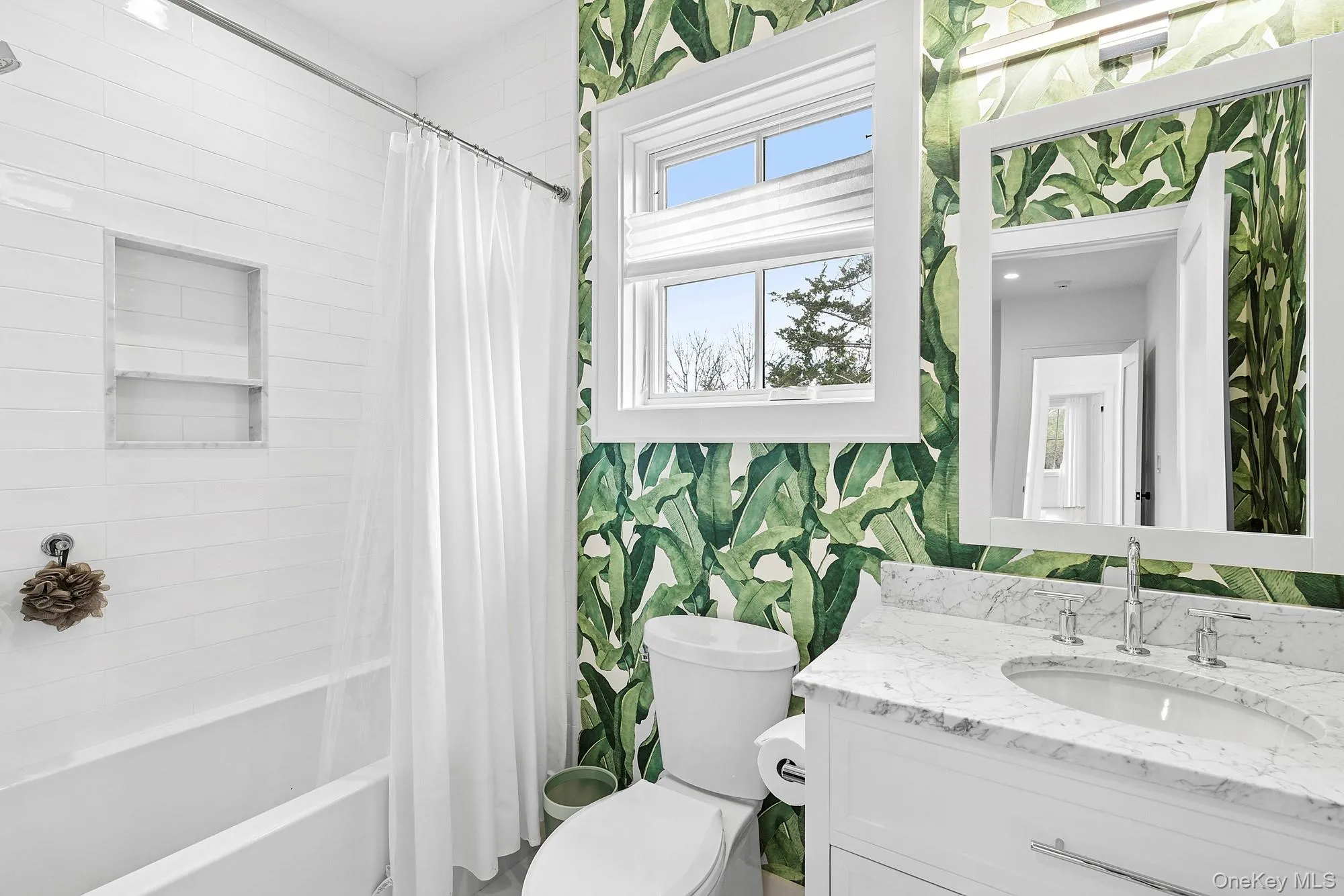 8 Sweetgrass Road, Southampton, NY, 5 Bedrooms Bedrooms, 14 Rooms Rooms,4 BathroomsBathrooms,Residential Lease,For Rent,Sweetgrass,0,997725 8 Sweetgrass Road, Southampton, NY, 5 Bedrooms Bedrooms, 14 Rooms Rooms,4 BathroomsBathrooms,Residential Lease,For Rent,Sweetgrass,0,997725