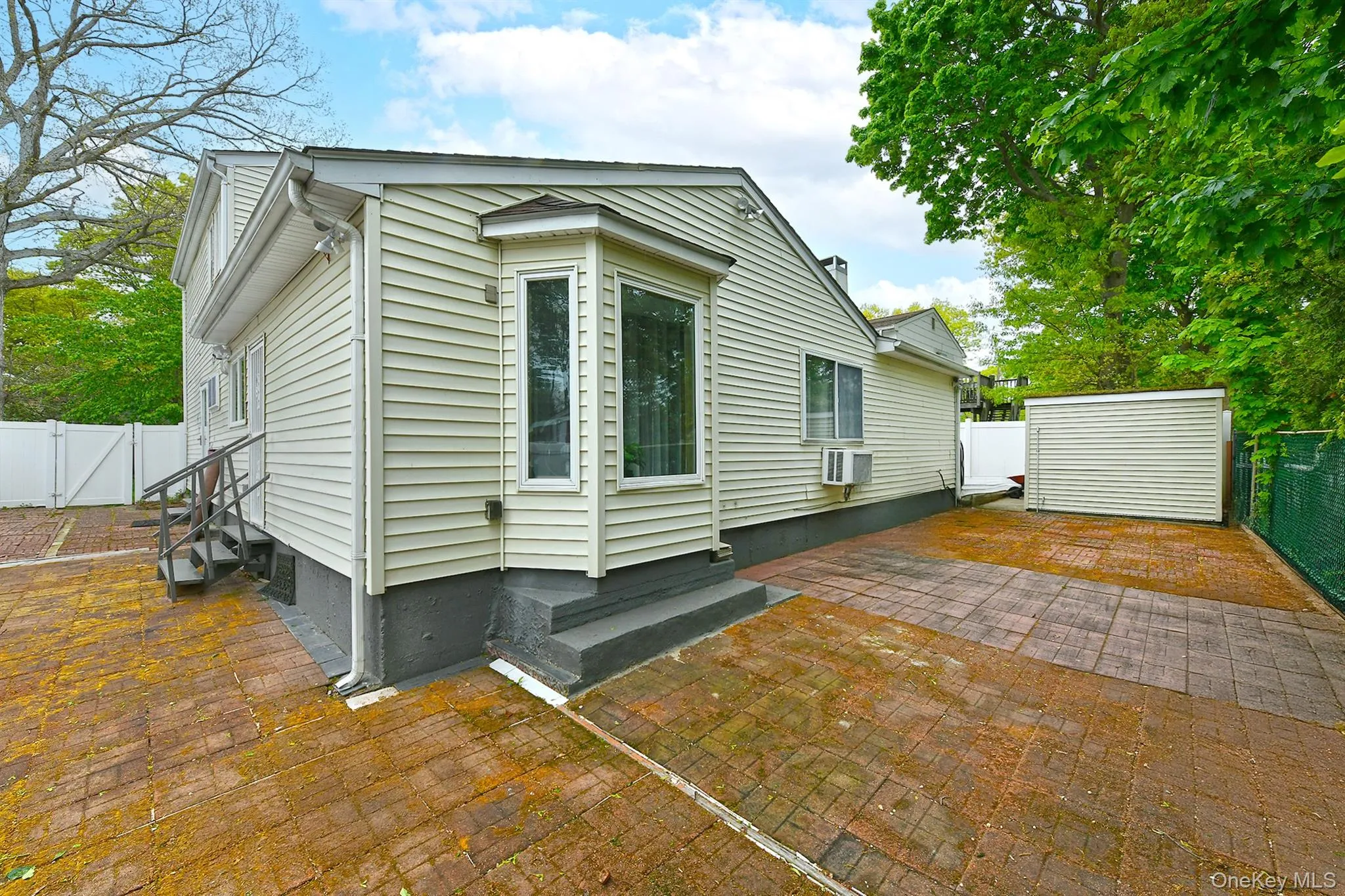 12 Sims Street, Brookhaven, NY, 4 Bedrooms Bedrooms, 10 Rooms Rooms,2 BathroomsBathrooms,Residential,For Rent,Sims,0,997731 12 Sims Street, Brookhaven, NY, 4 Bedrooms Bedrooms, 10 Rooms Rooms,2 BathroomsBathrooms,Residential,For Rent,Sims,0,997731