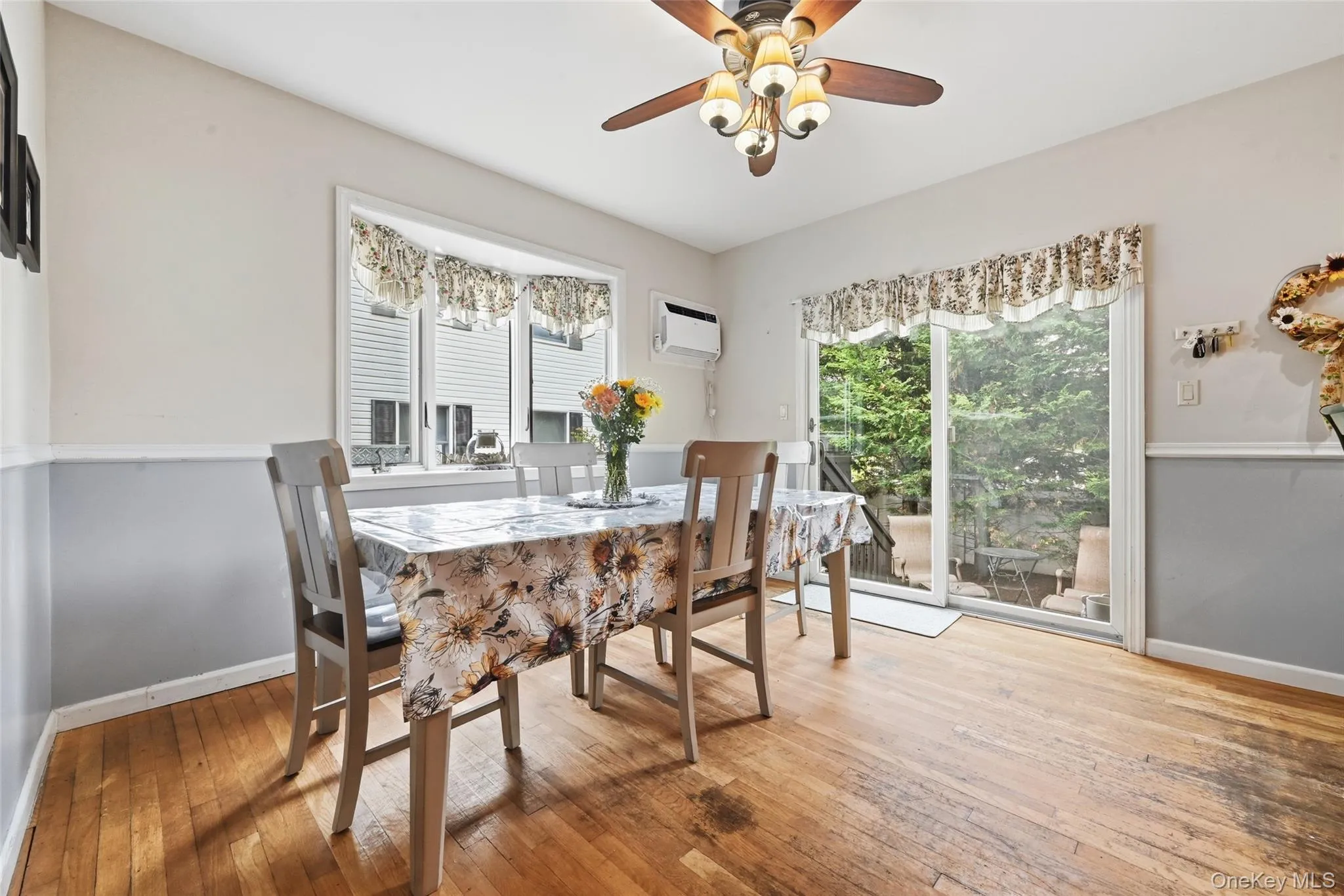 91 Rockaway Avenue, Hempstead, NY, 3 Bedrooms Bedrooms, 6 Rooms Rooms,1 BathroomBathrooms,Residential,For Rent,Rockaway,0,997733 91 Rockaway Avenue, Hempstead, NY, 3 Bedrooms Bedrooms, 6 Rooms Rooms,1 BathroomBathrooms,Residential,For Rent,Rockaway,0,997733