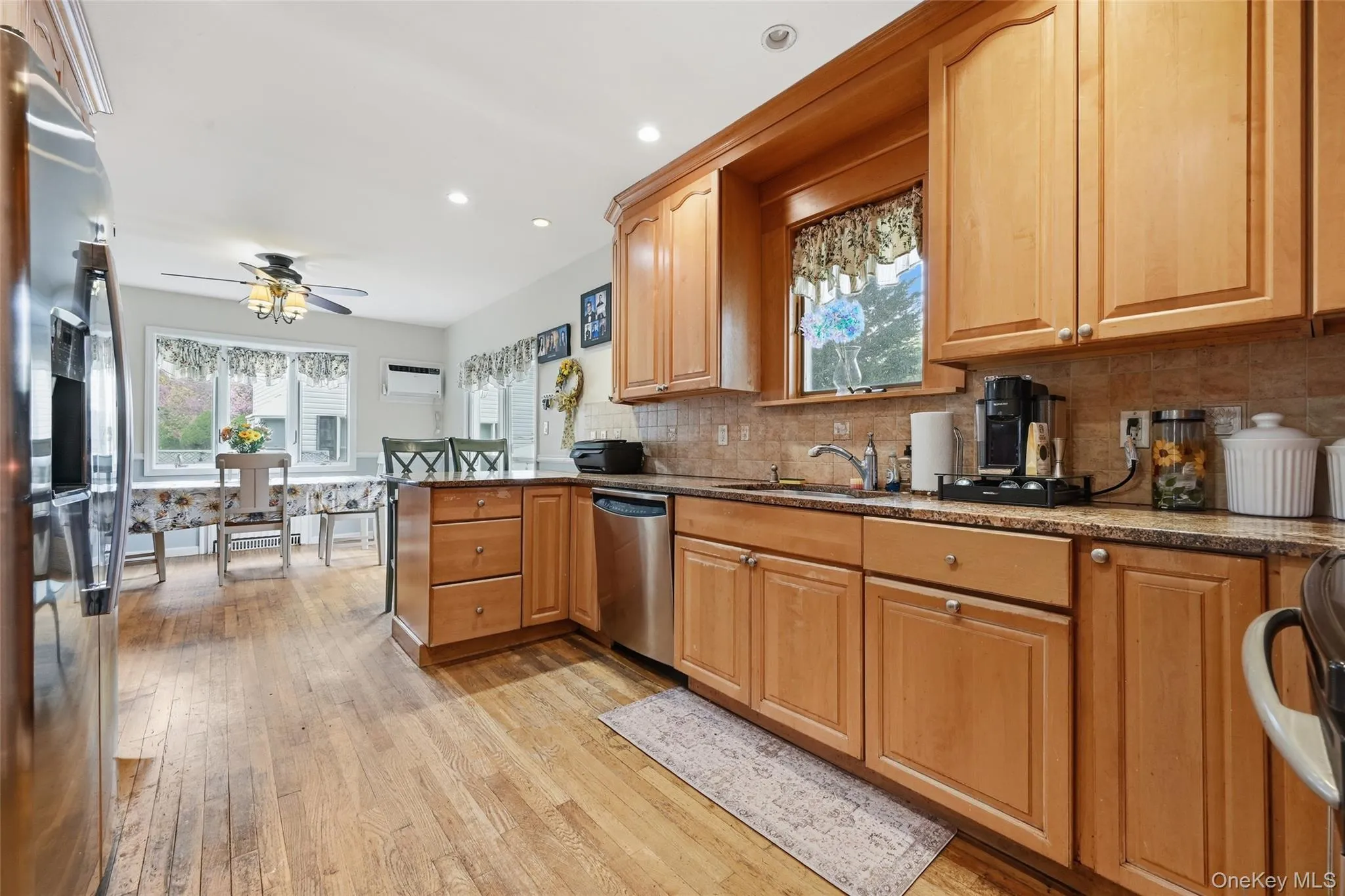91 Rockaway Avenue, Hempstead, NY, 3 Bedrooms Bedrooms, 6 Rooms Rooms,1 BathroomBathrooms,Residential,For Rent,Rockaway,0,997733 91 Rockaway Avenue, Hempstead, NY, 3 Bedrooms Bedrooms, 6 Rooms Rooms,1 BathroomBathrooms,Residential,For Rent,Rockaway,0,997733
