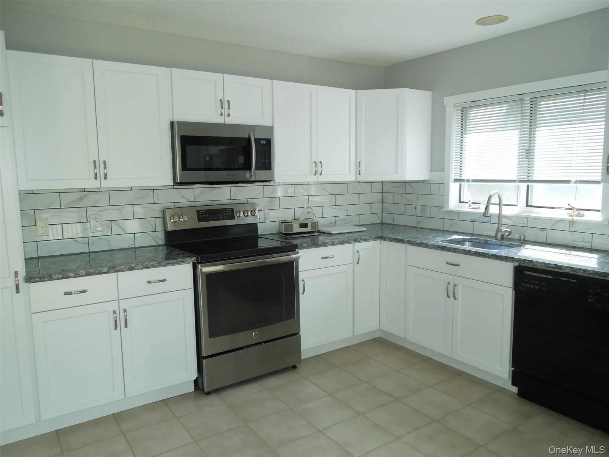 670 Heritage Hills, Somers, NY, 2 Bedrooms Bedrooms, 5 Rooms Rooms,2 BathroomsBathrooms,Residential Lease,For Rent,Heritage,0,997734 670 Heritage Hills, Somers, NY, 2 Bedrooms Bedrooms, 5 Rooms Rooms,2 BathroomsBathrooms,Residential Lease,For Rent,Heritage,0,997734