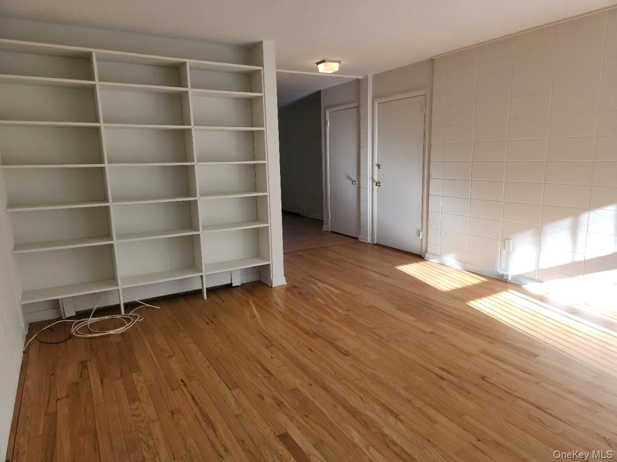 20 Locust Street, Warwick (town), NY, 2 Bedrooms Bedrooms, 5 Rooms Rooms,1 BathroomBathrooms,Residential Lease,For Rent,Locust,0,997735 20 Locust Street, Warwick (town), NY, 2 Bedrooms Bedrooms, 5 Rooms Rooms,1 BathroomBathrooms,Residential Lease,For Rent,Locust,0,997735