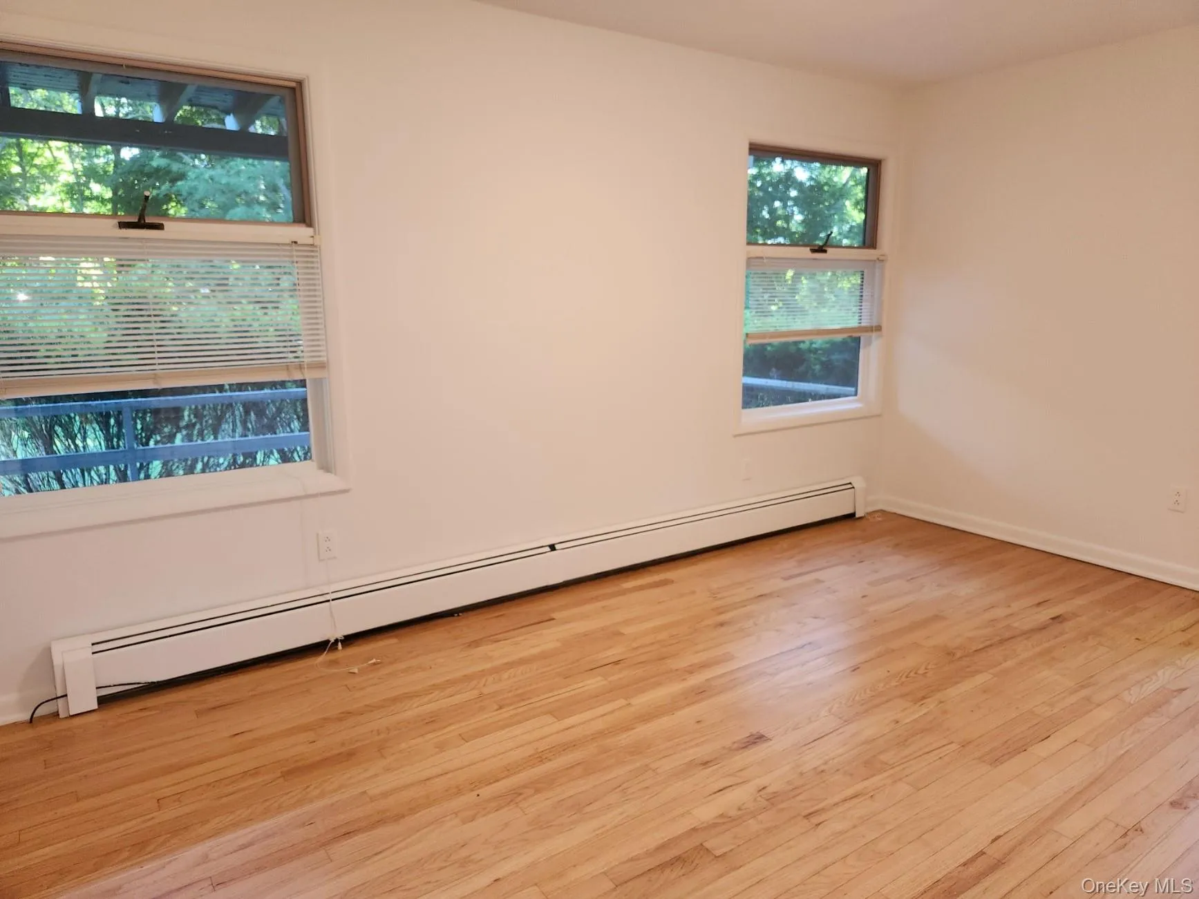 20 Locust Street, Warwick (town), NY, 2 Bedrooms Bedrooms, 5 Rooms Rooms,1 BathroomBathrooms,Residential Lease,For Rent,Locust,0,997735 20 Locust Street, Warwick (town), NY, 2 Bedrooms Bedrooms, 5 Rooms Rooms,1 BathroomBathrooms,Residential Lease,For Rent,Locust,0,997735
