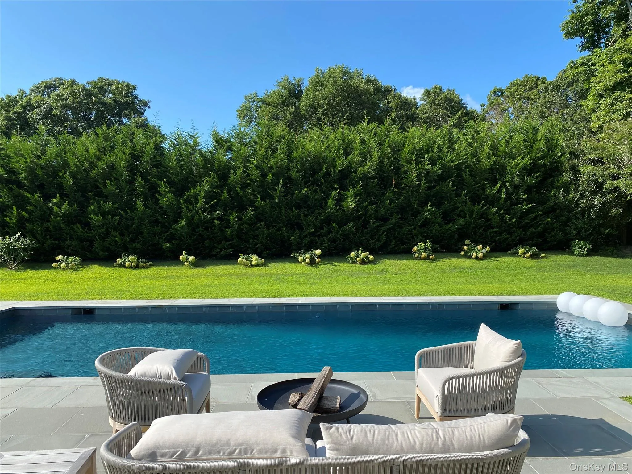 172 Narrow Lane, Southampton, NY, 7 Bedrooms Bedrooms, 25 Rooms Rooms,5 BathroomsBathrooms,Residential Lease,For Rent,Narrow,0,997740 172 Narrow Lane, Southampton, NY, 7 Bedrooms Bedrooms, 25 Rooms Rooms,5 BathroomsBathrooms,Residential Lease,For Rent,Narrow,0,997740