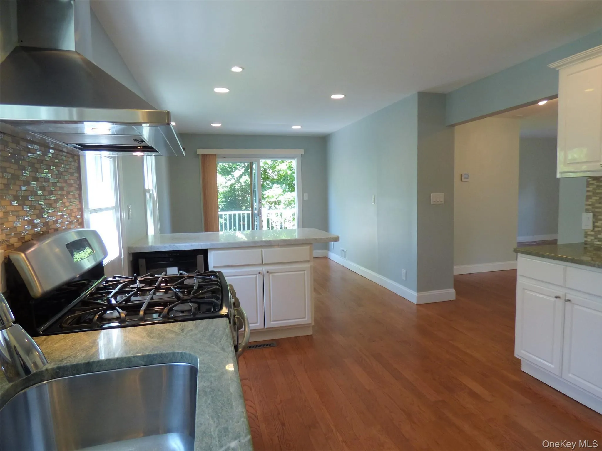 53 Lee Avenue, Eastchester, NY, 3 Bedrooms Bedrooms, 7 Rooms Rooms,2 BathroomsBathrooms,Residential Lease,For Rent,Lee,0,997742 53 Lee Avenue, Eastchester, NY, 3 Bedrooms Bedrooms, 7 Rooms Rooms,2 BathroomsBathrooms,Residential Lease,For Rent,Lee,0,997742