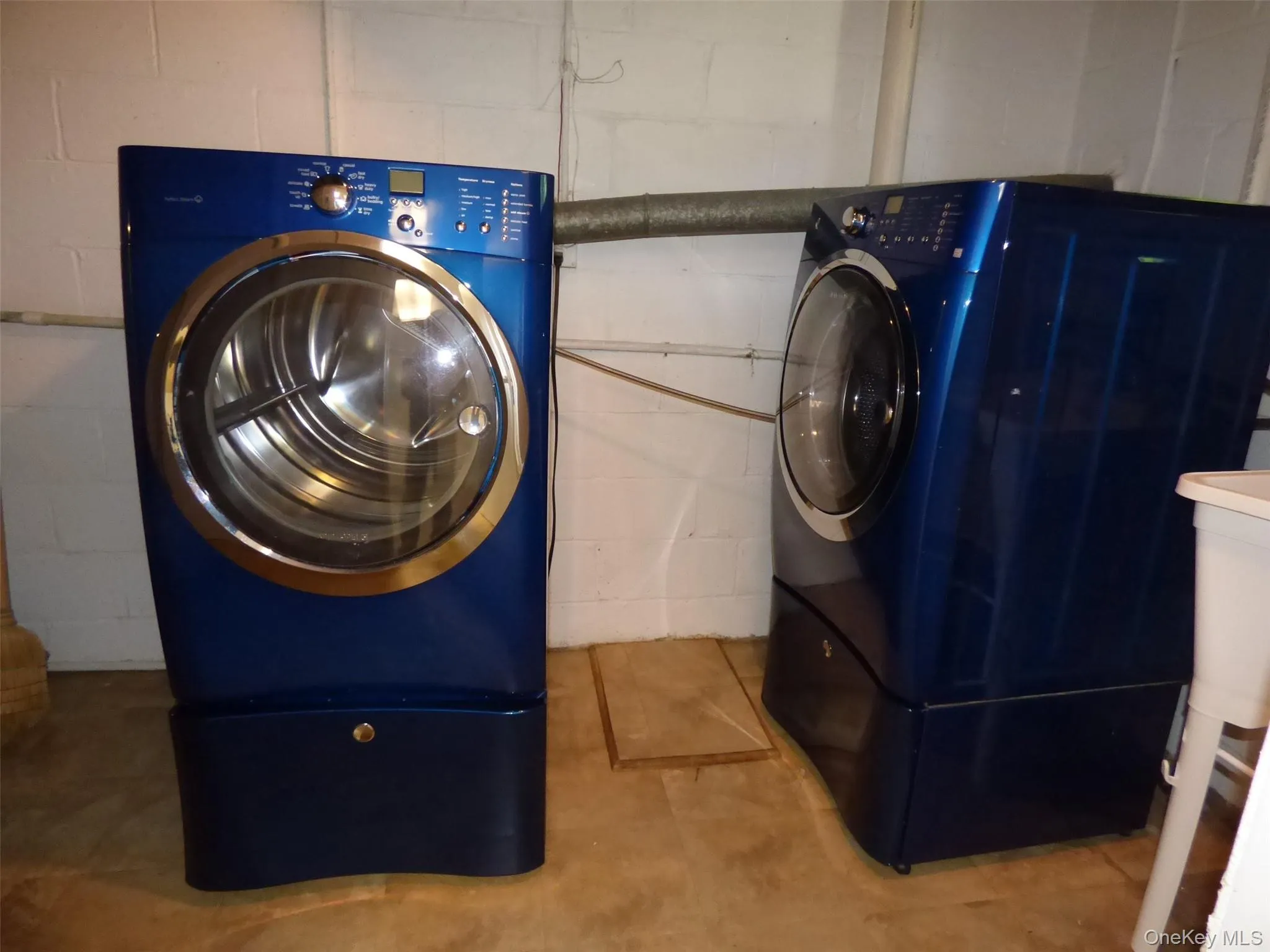 53 Lee Avenue, Eastchester, NY, 3 Bedrooms Bedrooms, 7 Rooms Rooms,2 BathroomsBathrooms,Residential Lease,For Rent,Lee,0,997742 53 Lee Avenue, Eastchester, NY, 3 Bedrooms Bedrooms, 7 Rooms Rooms,2 BathroomsBathrooms,Residential Lease,For Rent,Lee,0,997742