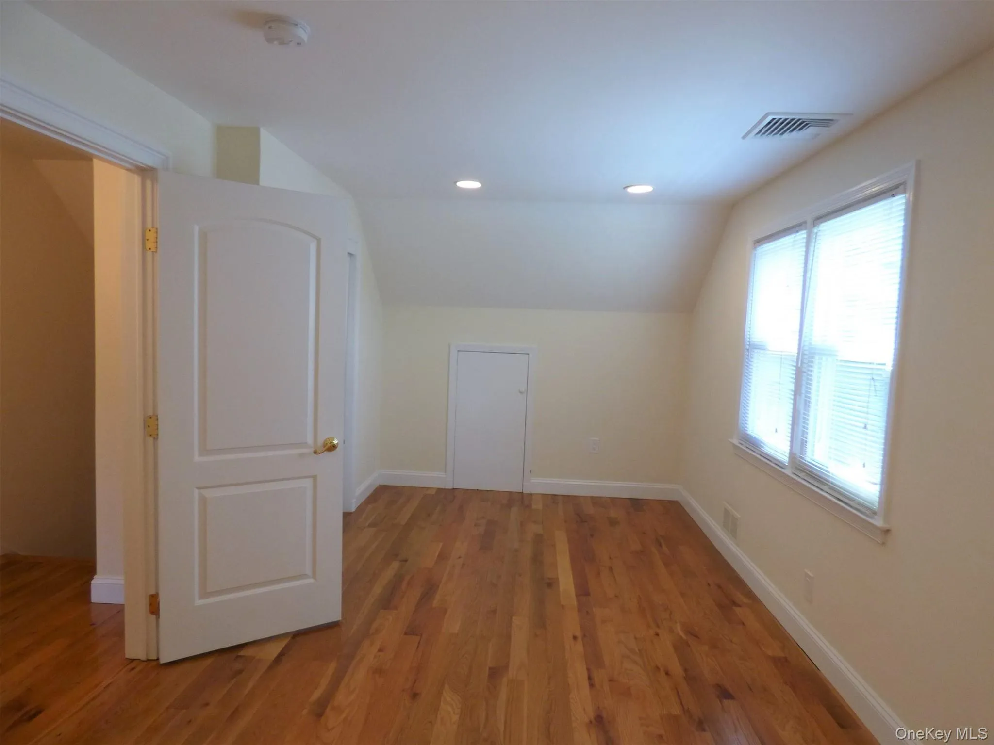 53 Lee Avenue, Eastchester, NY, 3 Bedrooms Bedrooms, 7 Rooms Rooms,2 BathroomsBathrooms,Residential Lease,For Rent,Lee,0,997742 53 Lee Avenue, Eastchester, NY, 3 Bedrooms Bedrooms, 7 Rooms Rooms,2 BathroomsBathrooms,Residential Lease,For Rent,Lee,0,997742