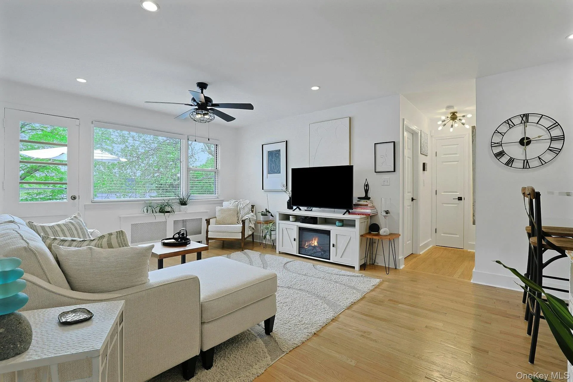 165 Buckhout, Greenburgh, NY, 2 Bedrooms Bedrooms, 4 Rooms Rooms,1 BathroomBathrooms,Residential Sale,For Rent,Buckhout,0,997744 165 Buckhout, Greenburgh, NY, 2 Bedrooms Bedrooms, 4 Rooms Rooms,1 BathroomBathrooms,Residential Sale,For Rent,Buckhout,0,997744
