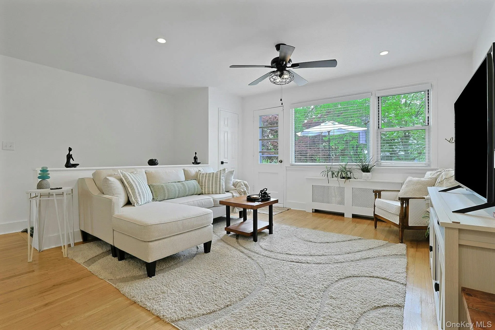 165 Buckhout, Greenburgh, NY, 2 Bedrooms Bedrooms, 4 Rooms Rooms,1 BathroomBathrooms,Residential Sale,For Rent,Buckhout,0,997744 165 Buckhout, Greenburgh, NY, 2 Bedrooms Bedrooms, 4 Rooms Rooms,1 BathroomBathrooms,Residential Sale,For Rent,Buckhout,0,997744