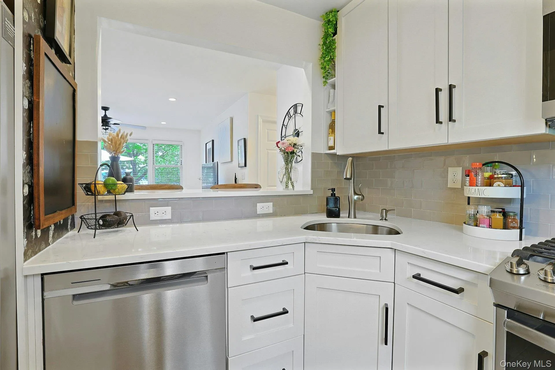 165 Buckhout, Greenburgh, NY, 2 Bedrooms Bedrooms, 4 Rooms Rooms,1 BathroomBathrooms,Residential Sale,For Rent,Buckhout,0,997744 165 Buckhout, Greenburgh, NY, 2 Bedrooms Bedrooms, 4 Rooms Rooms,1 BathroomBathrooms,Residential Sale,For Rent,Buckhout,0,997744