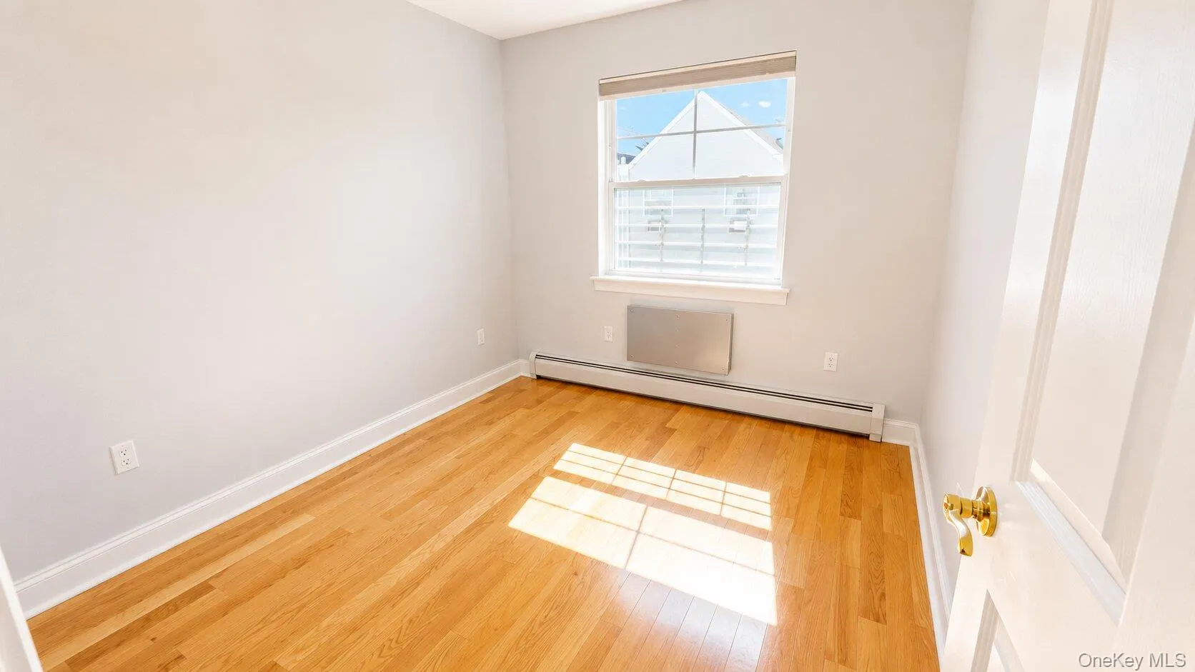 113B Lighthouse Court, New York, NY, 2 Bedrooms Bedrooms, 4 Rooms Rooms,1 BathroomBathrooms,Residential Lease,For Rent,Lighthouse,0,997745 113B Lighthouse Court, New York, NY, 2 Bedrooms Bedrooms, 4 Rooms Rooms,1 BathroomBathrooms,Residential Lease,For Rent,Lighthouse,0,997745