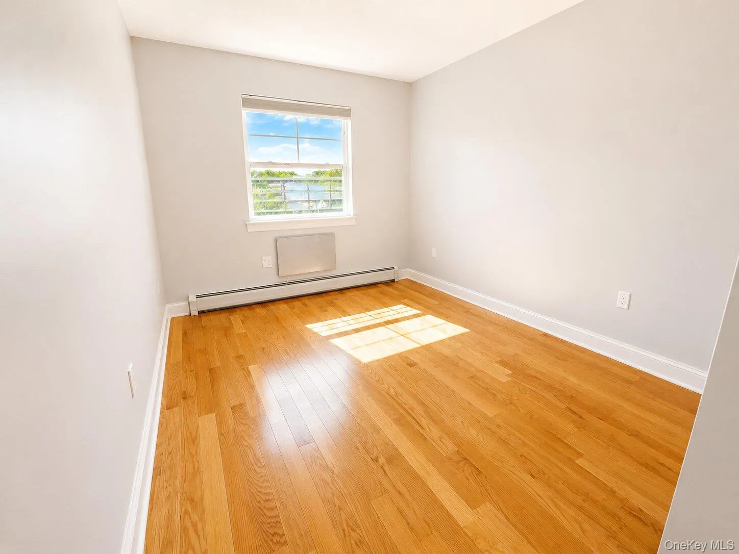 113B Lighthouse Court, New York, NY, 2 Bedrooms Bedrooms, 4 Rooms Rooms,1 BathroomBathrooms,Residential Lease,For Rent,Lighthouse,0,997745 113B Lighthouse Court, New York, NY, 2 Bedrooms Bedrooms, 4 Rooms Rooms,1 BathroomBathrooms,Residential Lease,For Rent,Lighthouse,0,997745