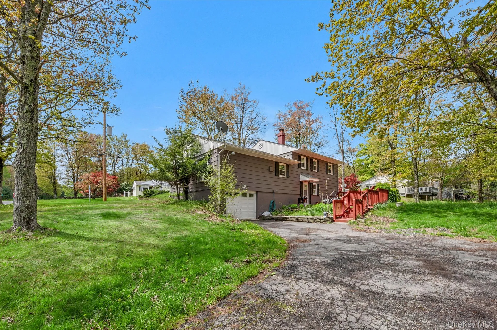 2 Sunset Drive, Thompson, NY, 3 Bedrooms Bedrooms, 6 Rooms Rooms,1 BathroomBathrooms,Residential Sale,For Rent,Sunset,0,997747 2 Sunset Drive, Thompson, NY, 3 Bedrooms Bedrooms, 6 Rooms Rooms,1 BathroomBathrooms,Residential Sale,For Rent,Sunset,0,997747