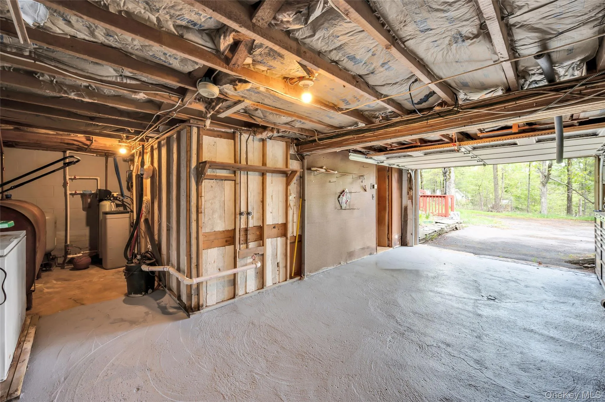 2 Sunset Drive, Thompson, NY, 3 Bedrooms Bedrooms, 6 Rooms Rooms,1 BathroomBathrooms,Residential Sale,For Rent,Sunset,0,997747 2 Sunset Drive, Thompson, NY, 3 Bedrooms Bedrooms, 6 Rooms Rooms,1 BathroomBathrooms,Residential Sale,For Rent,Sunset,0,997747