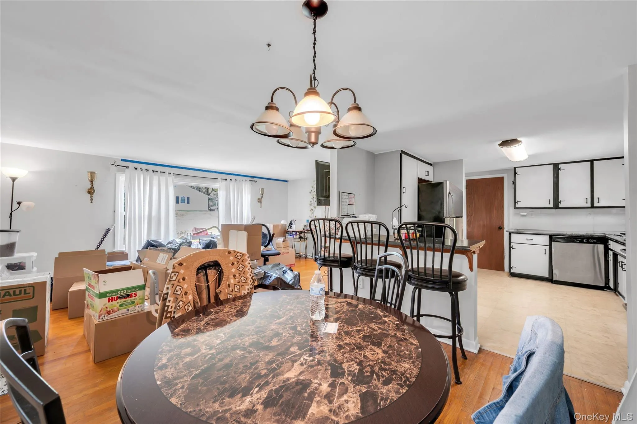 2 Sunset Drive, Thompson, NY, 3 Bedrooms Bedrooms, 6 Rooms Rooms,1 BathroomBathrooms,Residential Sale,For Rent,Sunset,0,997747 2 Sunset Drive, Thompson, NY, 3 Bedrooms Bedrooms, 6 Rooms Rooms,1 BathroomBathrooms,Residential Sale,For Rent,Sunset,0,997747
