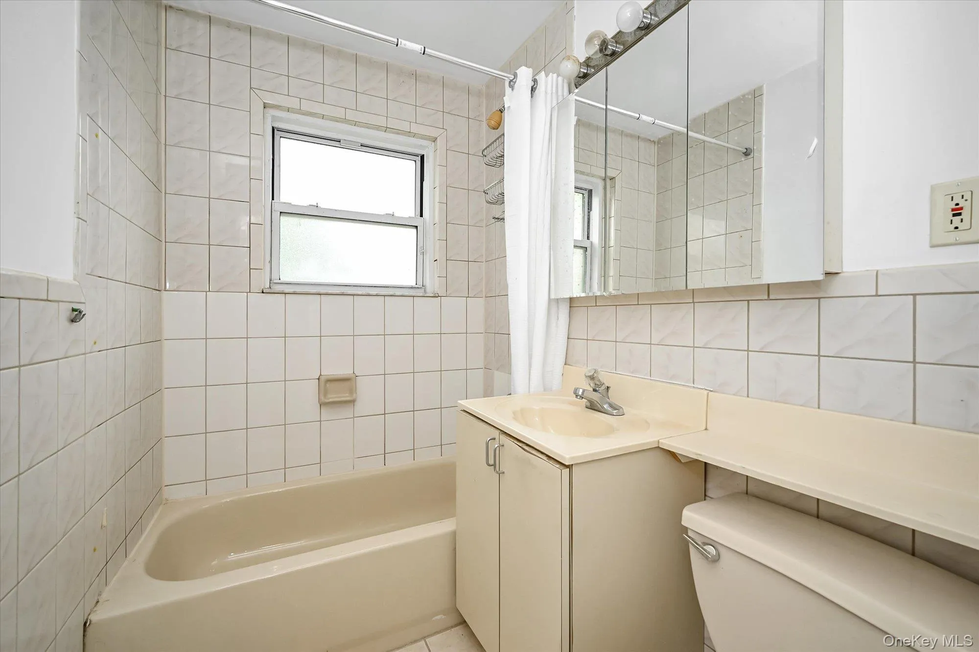 67-44 152nd Street, New York, NY, 1 Bedroom Bedrooms, 4 Rooms Rooms,1 BathroomBathrooms,Residential,For Rent,152nd,0,997754 67-44 152nd Street, New York, NY, 1 Bedroom Bedrooms, 4 Rooms Rooms,1 BathroomBathrooms,Residential,For Rent,152nd,0,997754