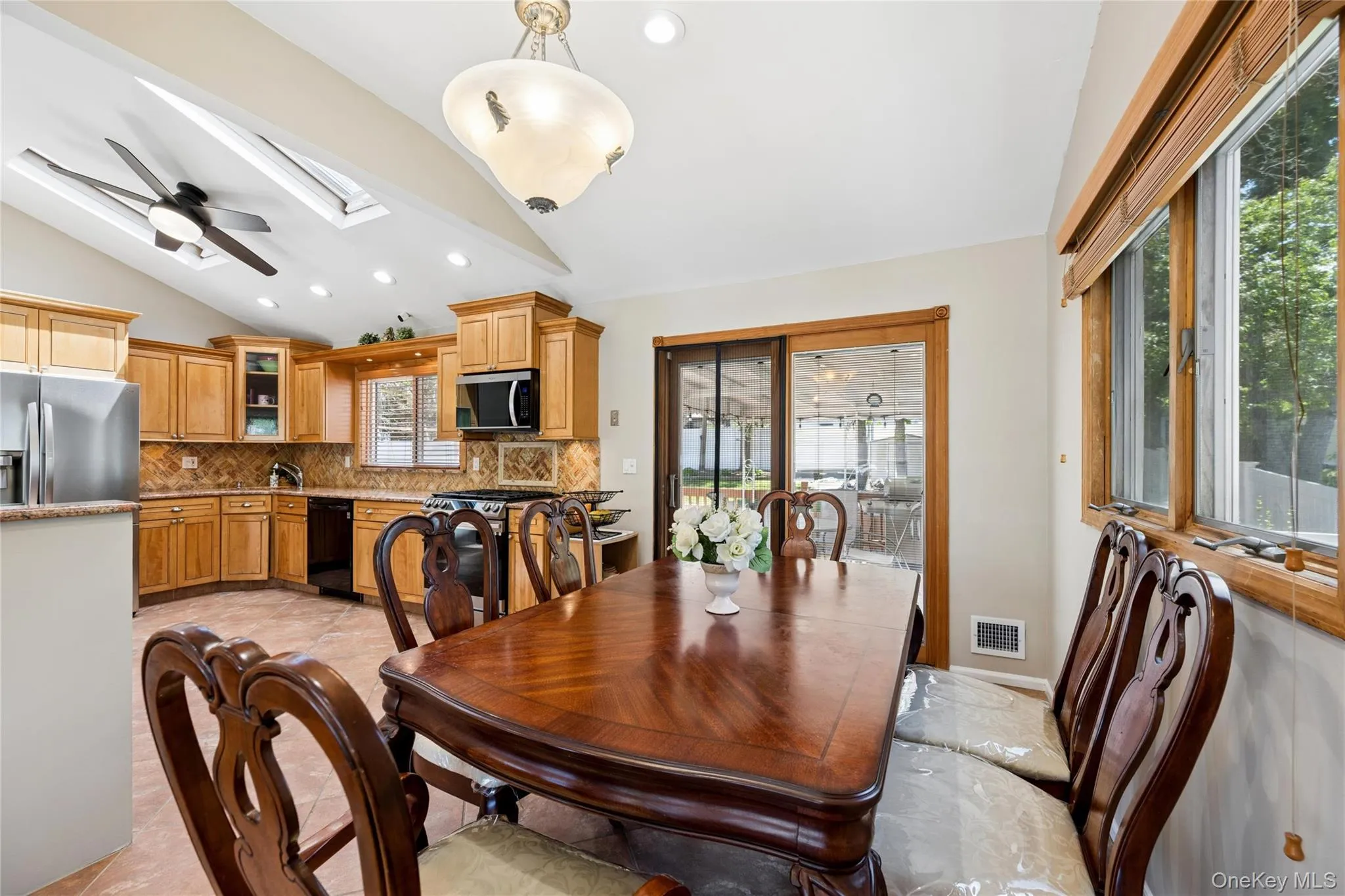 115 Morewood Drive, Smithtown, NY, 4 Bedrooms Bedrooms, 8 Rooms Rooms,2 BathroomsBathrooms,Residential,For Rent,Morewood,0,997755 115 Morewood Drive, Smithtown, NY, 4 Bedrooms Bedrooms, 8 Rooms Rooms,2 BathroomsBathrooms,Residential,For Rent,Morewood,0,997755
