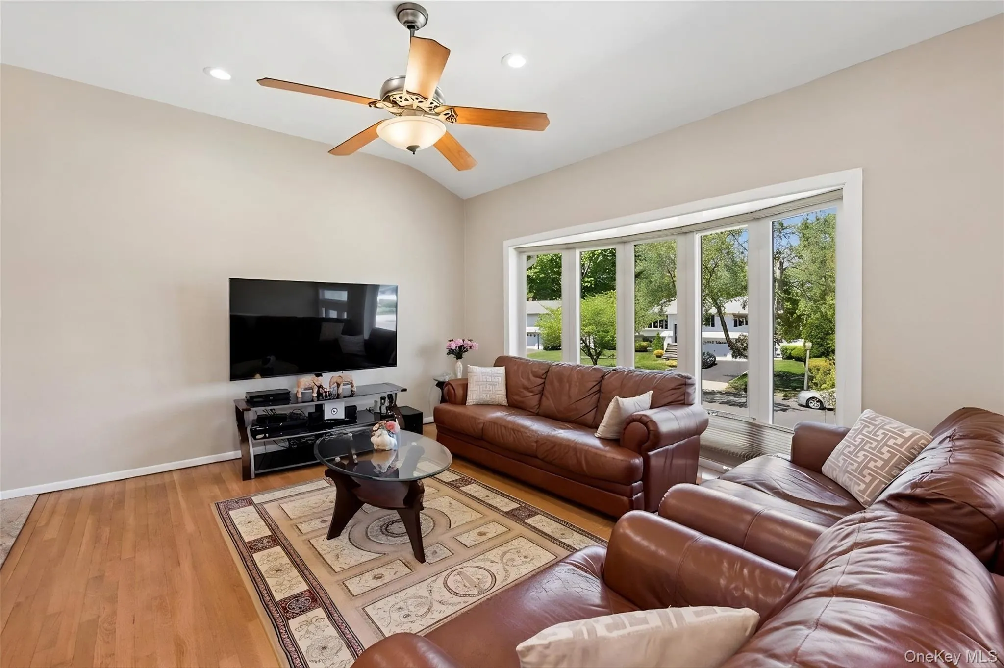 115 Morewood Drive, Smithtown, NY, 4 Bedrooms Bedrooms, 8 Rooms Rooms,2 BathroomsBathrooms,Residential,For Rent,Morewood,0,997755 115 Morewood Drive, Smithtown, NY, 4 Bedrooms Bedrooms, 8 Rooms Rooms,2 BathroomsBathrooms,Residential,For Rent,Morewood,0,997755
