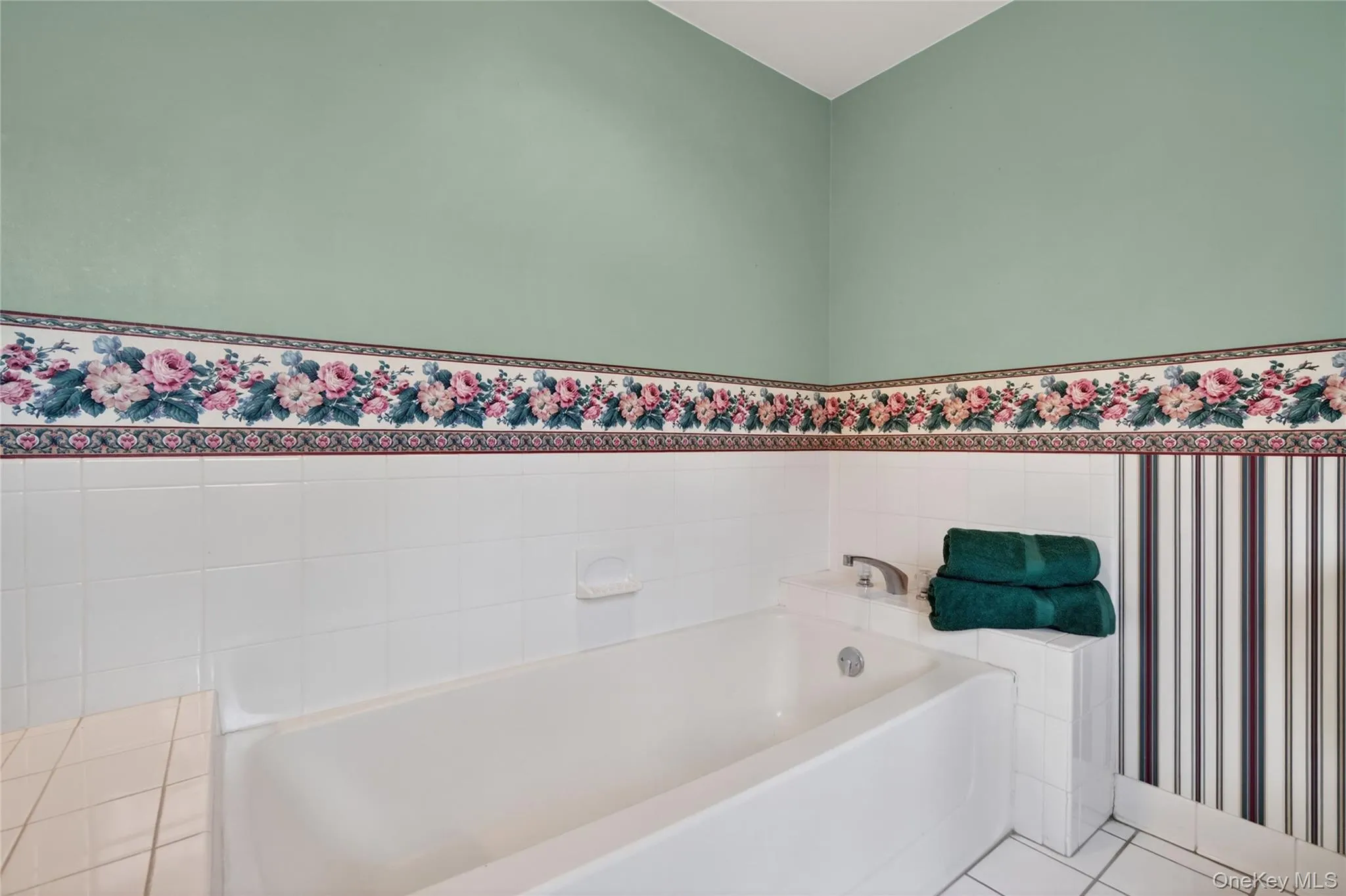 5 Waterford Circle, Blooming Grove, NY, 4 Bedrooms Bedrooms, 8 Rooms Rooms,2 BathroomsBathrooms,Residential,For Rent,Waterford,0,997762 5 Waterford Circle, Blooming Grove, NY, 4 Bedrooms Bedrooms, 8 Rooms Rooms,2 BathroomsBathrooms,Residential,For Rent,Waterford,0,997762