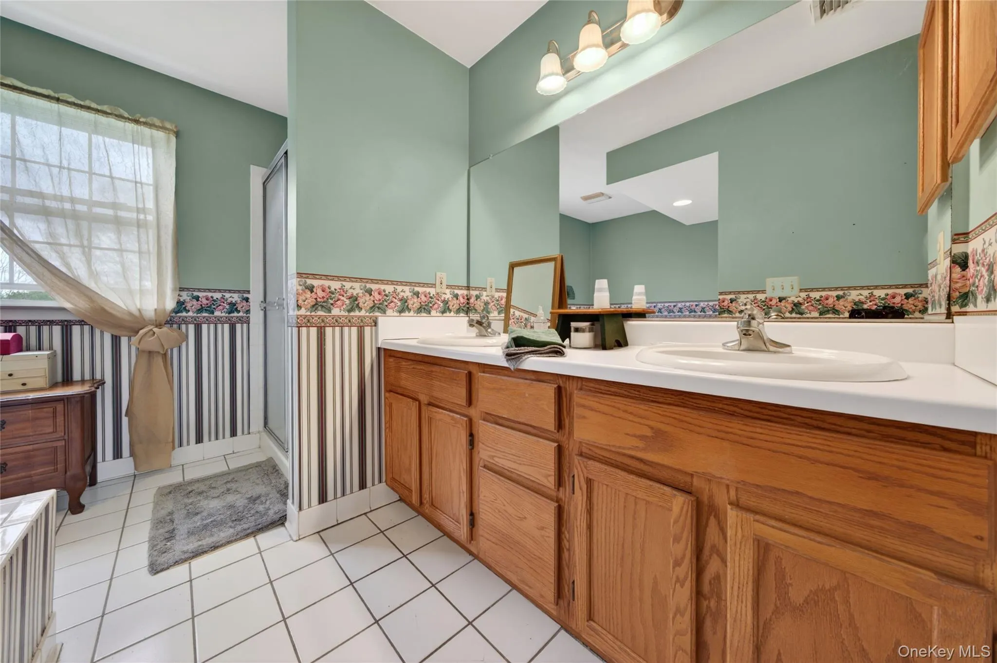5 Waterford Circle, Blooming Grove, NY, 4 Bedrooms Bedrooms, 8 Rooms Rooms,2 BathroomsBathrooms,Residential,For Rent,Waterford,0,997762 5 Waterford Circle, Blooming Grove, NY, 4 Bedrooms Bedrooms, 8 Rooms Rooms,2 BathroomsBathrooms,Residential,For Rent,Waterford,0,997762