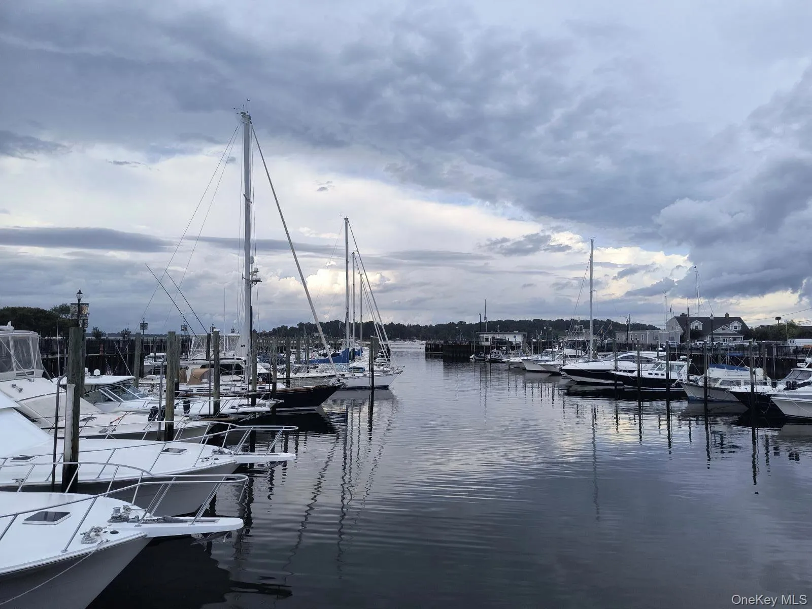 10 Harbour Lane, Oyster Bay, NY, 1 Bedroom Bedrooms, 3 Rooms Rooms,1 BathroomBathrooms,Residential,For Rent,Harbour,0,997764 10 Harbour Lane, Oyster Bay, NY, 1 Bedroom Bedrooms, 3 Rooms Rooms,1 BathroomBathrooms,Residential,For Rent,Harbour,0,997764