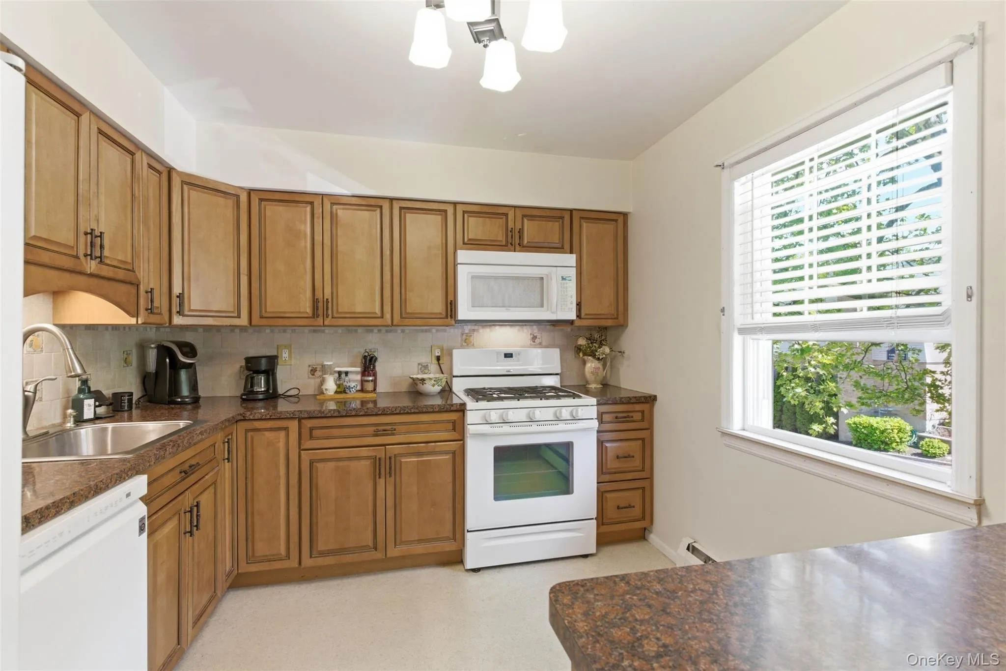 10 Harbour Lane, Oyster Bay, NY, 1 Bedroom Bedrooms, 3 Rooms Rooms,1 BathroomBathrooms,Residential,For Rent,Harbour,0,997764 10 Harbour Lane, Oyster Bay, NY, 1 Bedroom Bedrooms, 3 Rooms Rooms,1 BathroomBathrooms,Residential,For Rent,Harbour,0,997764