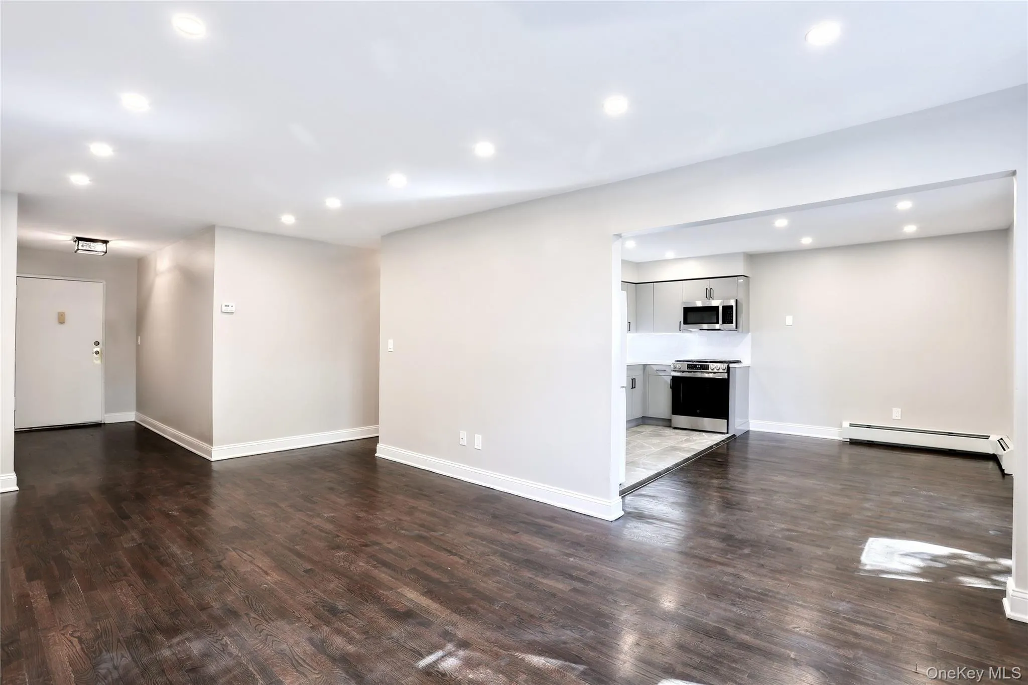 242 Kearsing Parkway, Ramapo, NY, 1 Bedroom Bedrooms, 3 Rooms Rooms,1 BathroomBathrooms,Residential Sale,For Rent,Kearsing,0,997765 242 Kearsing Parkway, Ramapo, NY, 1 Bedroom Bedrooms, 3 Rooms Rooms,1 BathroomBathrooms,Residential Sale,For Rent,Kearsing,0,997765
