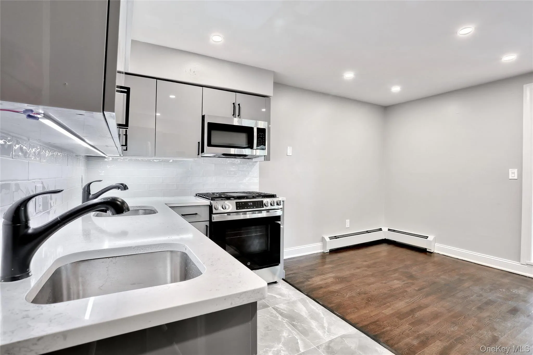242 Kearsing Parkway, Ramapo, NY, 1 Bedroom Bedrooms, 3 Rooms Rooms,1 BathroomBathrooms,Residential Sale,For Rent,Kearsing,0,997765 242 Kearsing Parkway, Ramapo, NY, 1 Bedroom Bedrooms, 3 Rooms Rooms,1 BathroomBathrooms,Residential Sale,For Rent,Kearsing,0,997765