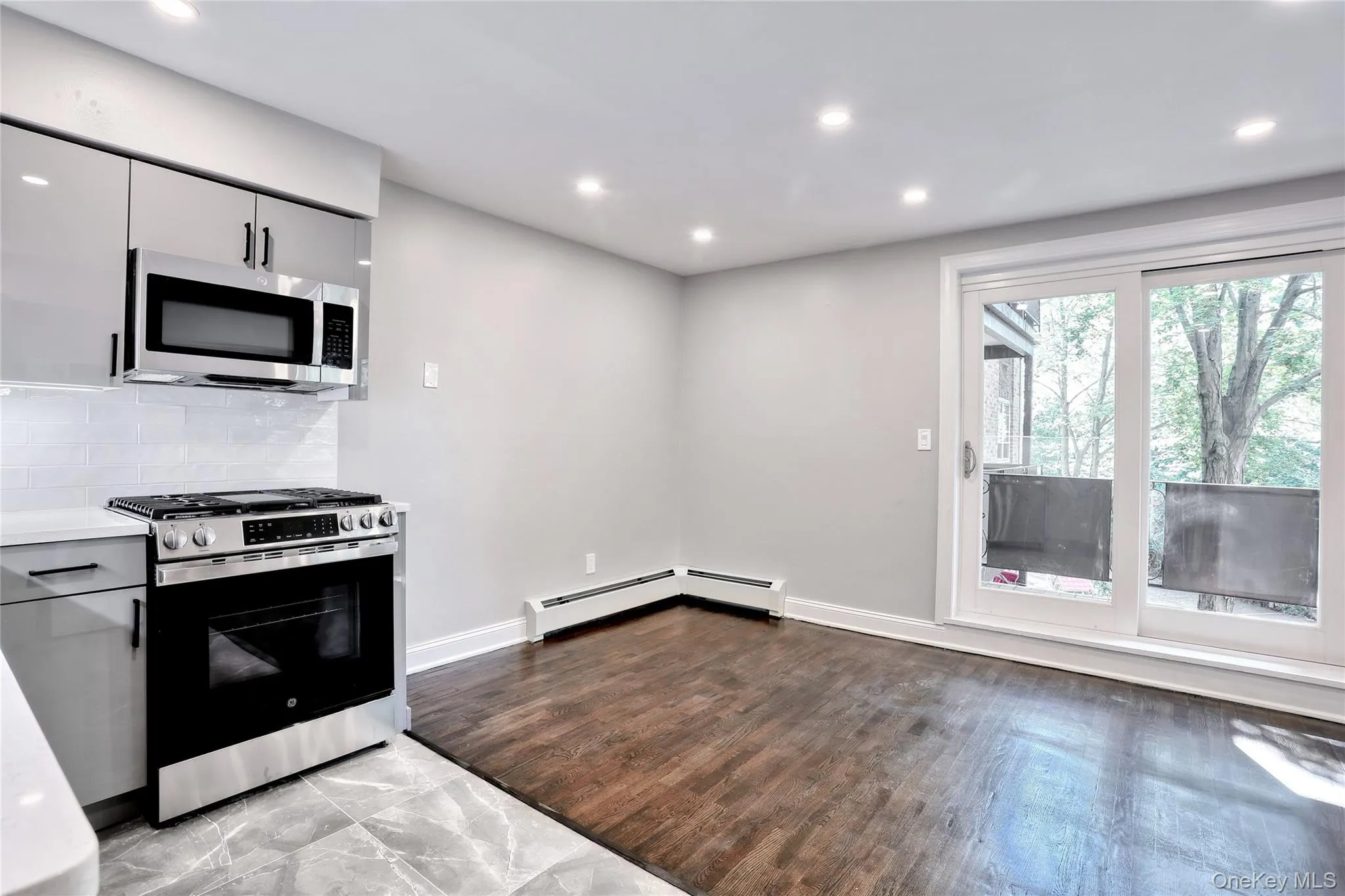 242 Kearsing Parkway, Ramapo, NY, 1 Bedroom Bedrooms, 3 Rooms Rooms,1 BathroomBathrooms,Residential Sale,For Rent,Kearsing,0,997765 242 Kearsing Parkway, Ramapo, NY, 1 Bedroom Bedrooms, 3 Rooms Rooms,1 BathroomBathrooms,Residential Sale,For Rent,Kearsing,0,997765