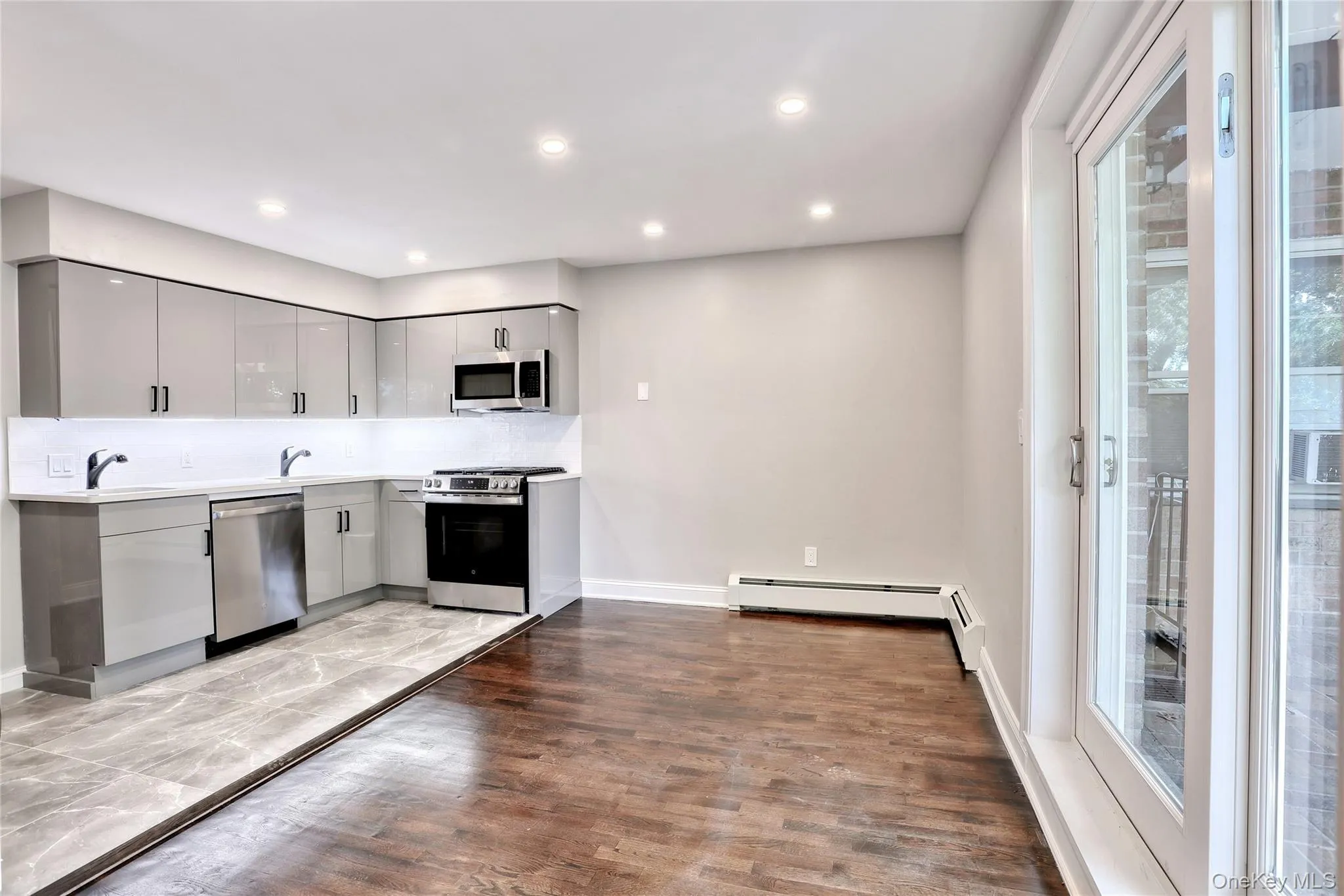 242 Kearsing Parkway, Ramapo, NY, 1 Bedroom Bedrooms, 3 Rooms Rooms,1 BathroomBathrooms,Residential Sale,For Rent,Kearsing,0,997765 242 Kearsing Parkway, Ramapo, NY, 1 Bedroom Bedrooms, 3 Rooms Rooms,1 BathroomBathrooms,Residential Sale,For Rent,Kearsing,0,997765